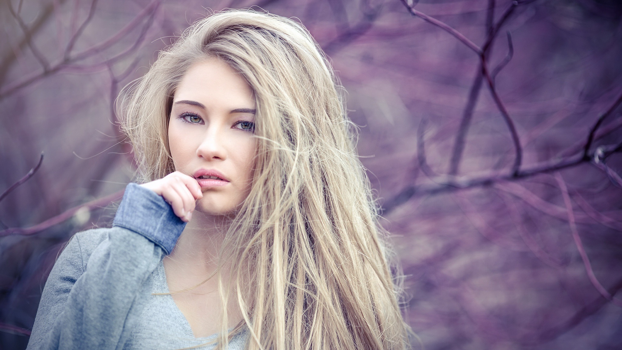 Young woman with blonde hair outdoors HD Wallpaper