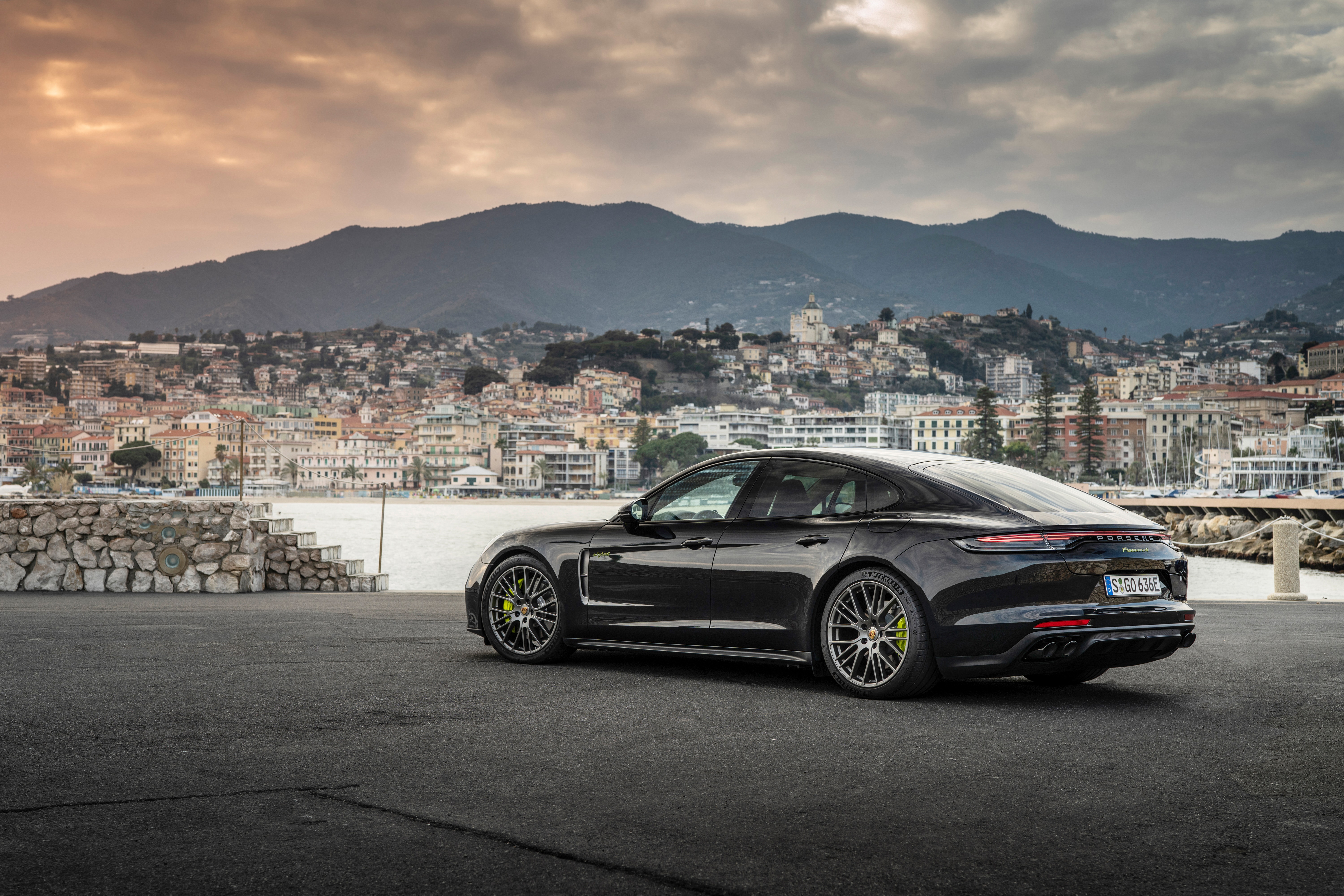 Porsche Panamera 4 E-Hybrid parked by the sea HD Wallpaper
