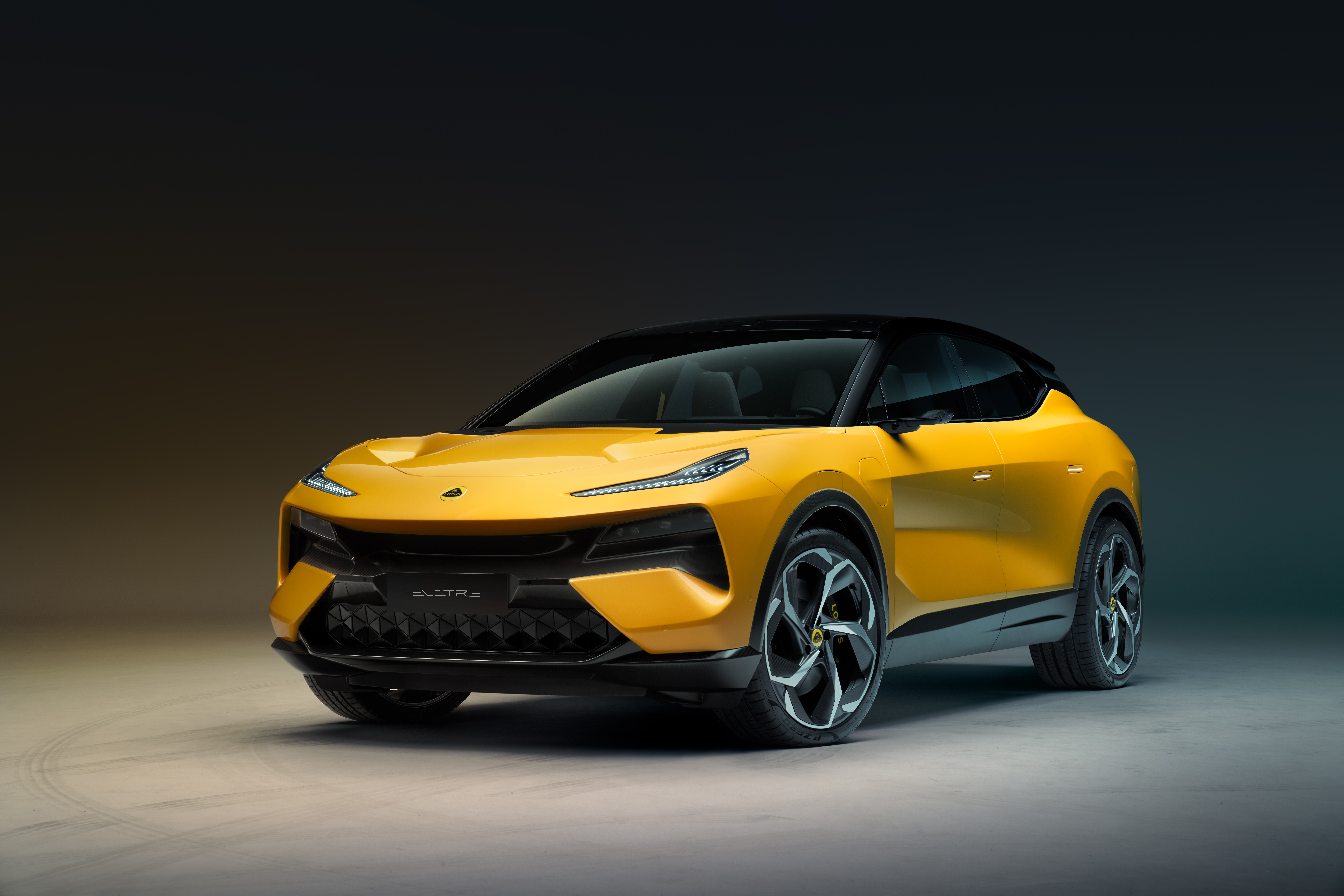 Lotus Eletre electric SUV HD Wallpaper