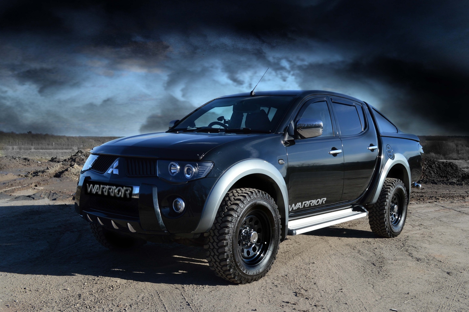 Mitsubishi L200 Warrior pickup truck HD Wallpaper