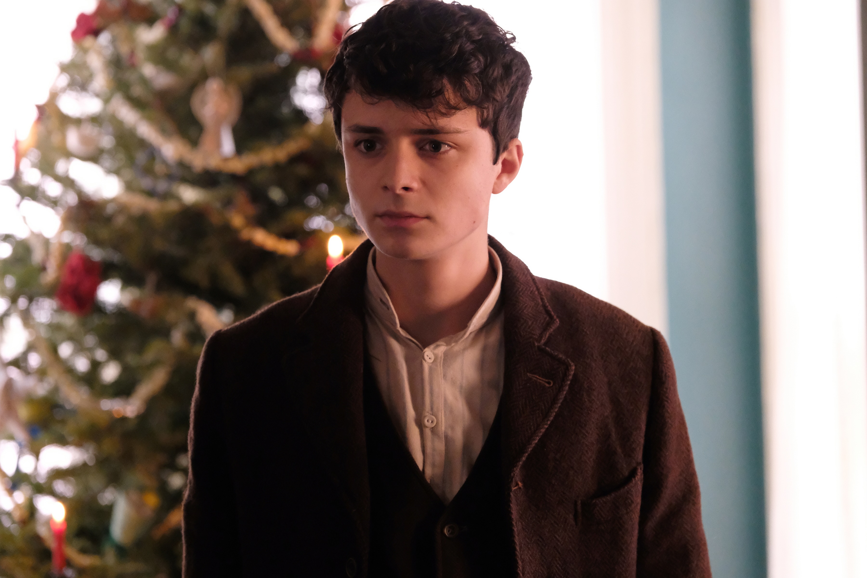 Gilbert Blythe from Anne With An E HD Wallpaper