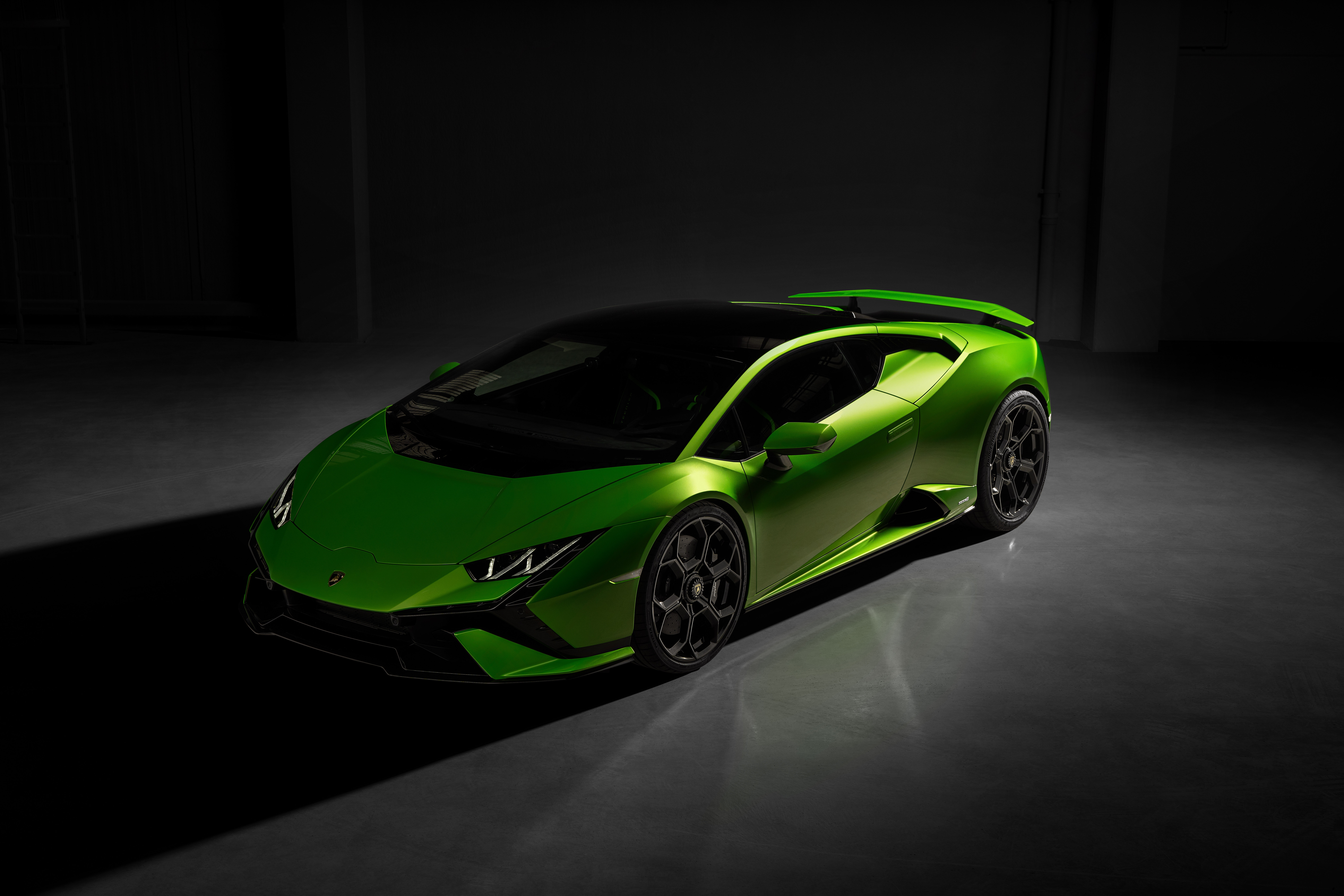 Green Lamborghini Huracán Tecnica HD Wallpaper
