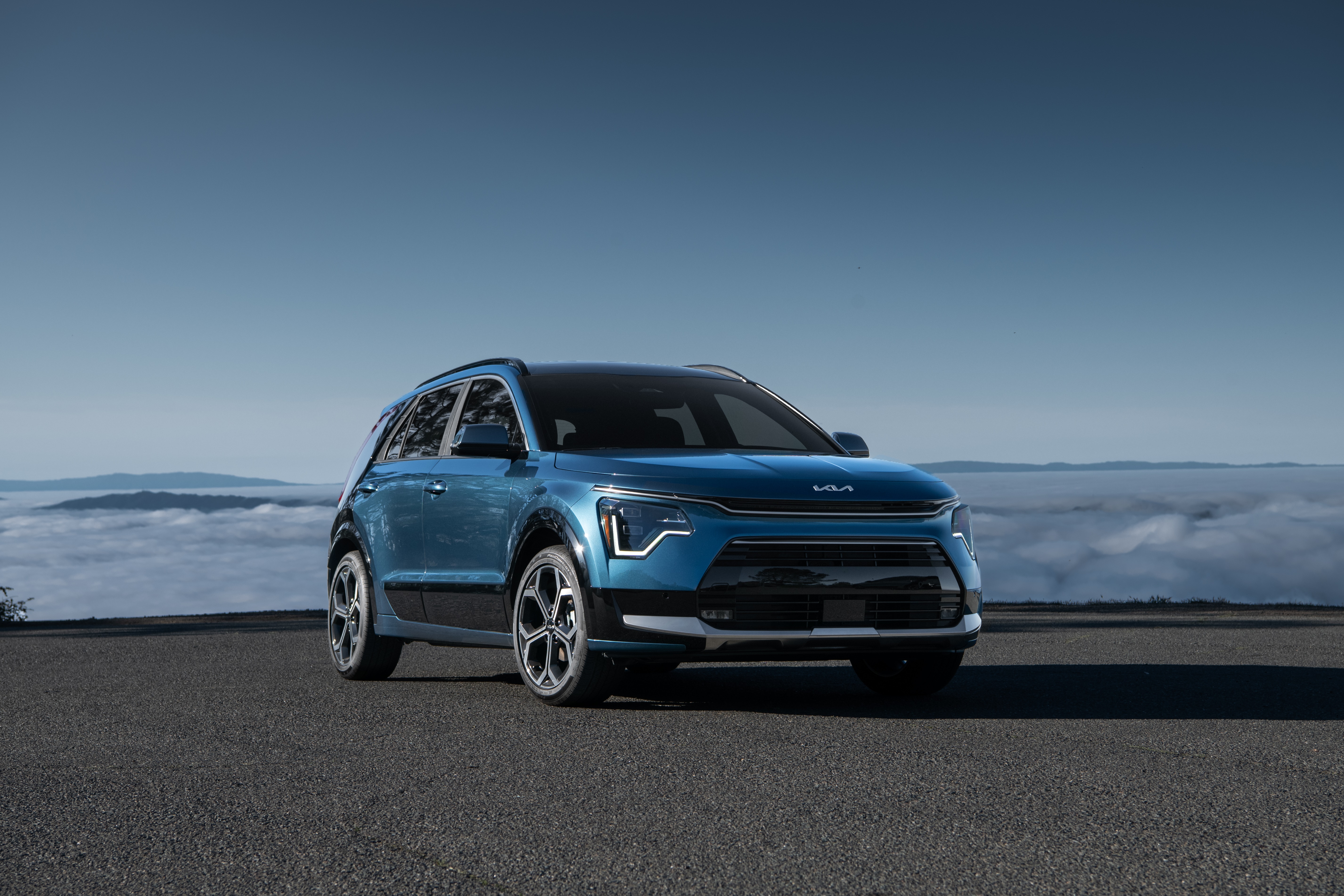Blue Kia Niro 4K HD Wallpaper