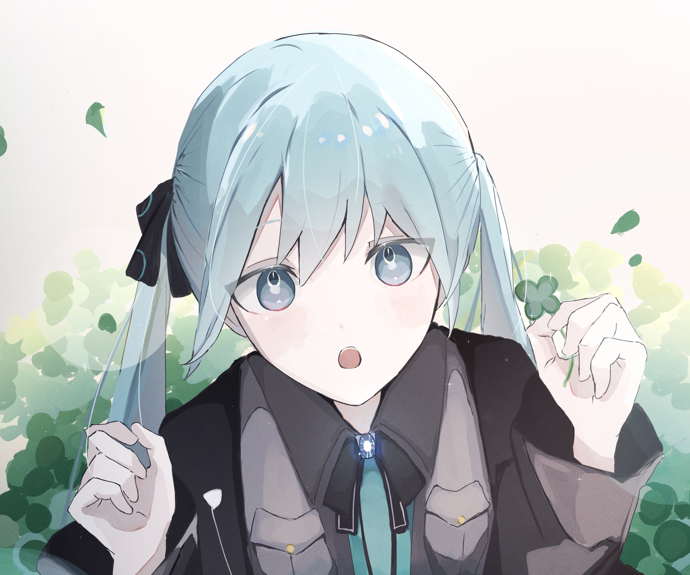 Hatsune Miku holding a four-leaf clover HD Wallpaper