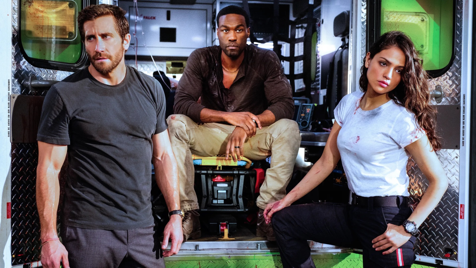 Jake Gyllenhaal, Yahya Abdul-Mateen II, and Eiza Gonzalez in Ambulance HD Wallpaper