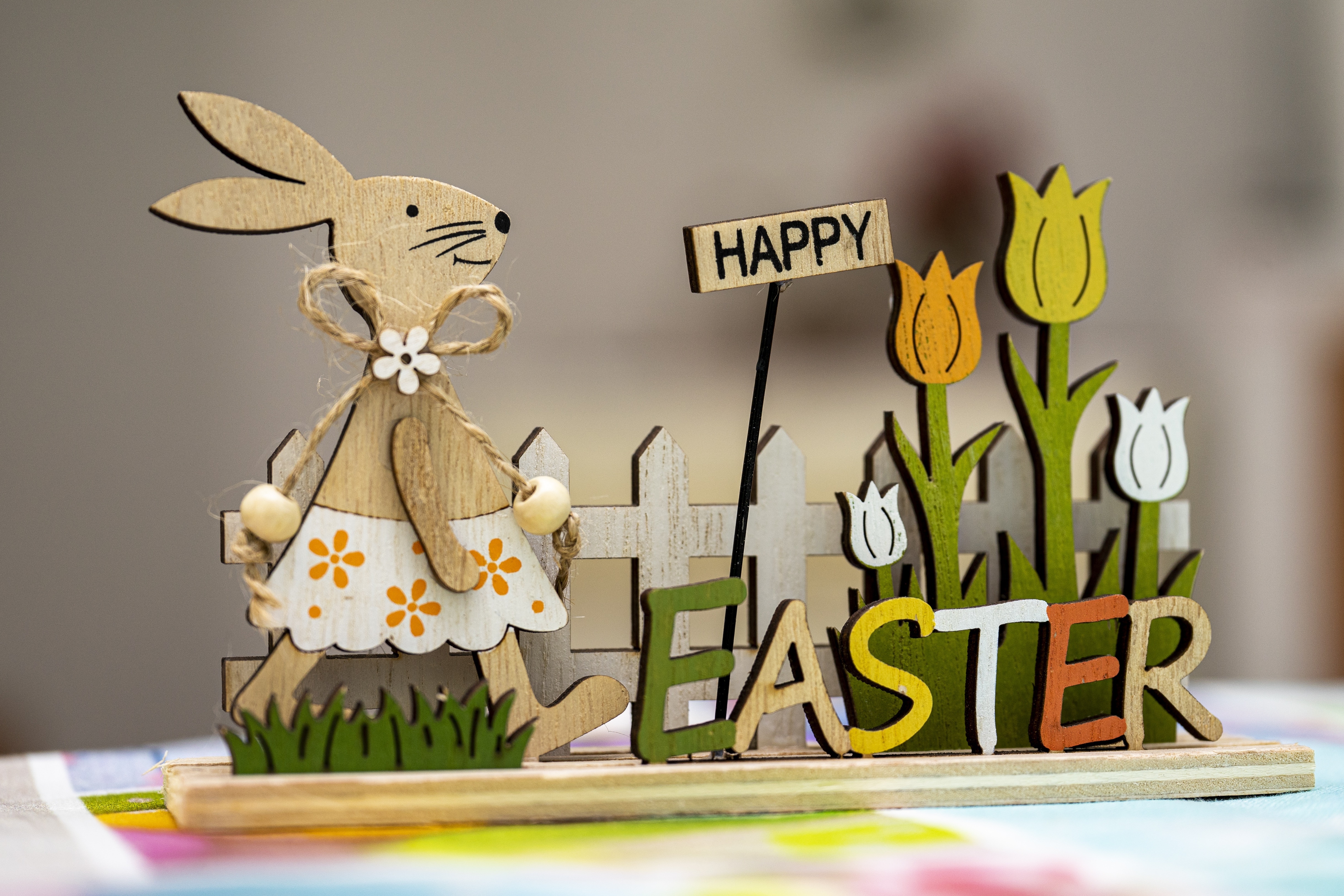 Easter Decoration with Bunny and Tulips HD Wallpaper