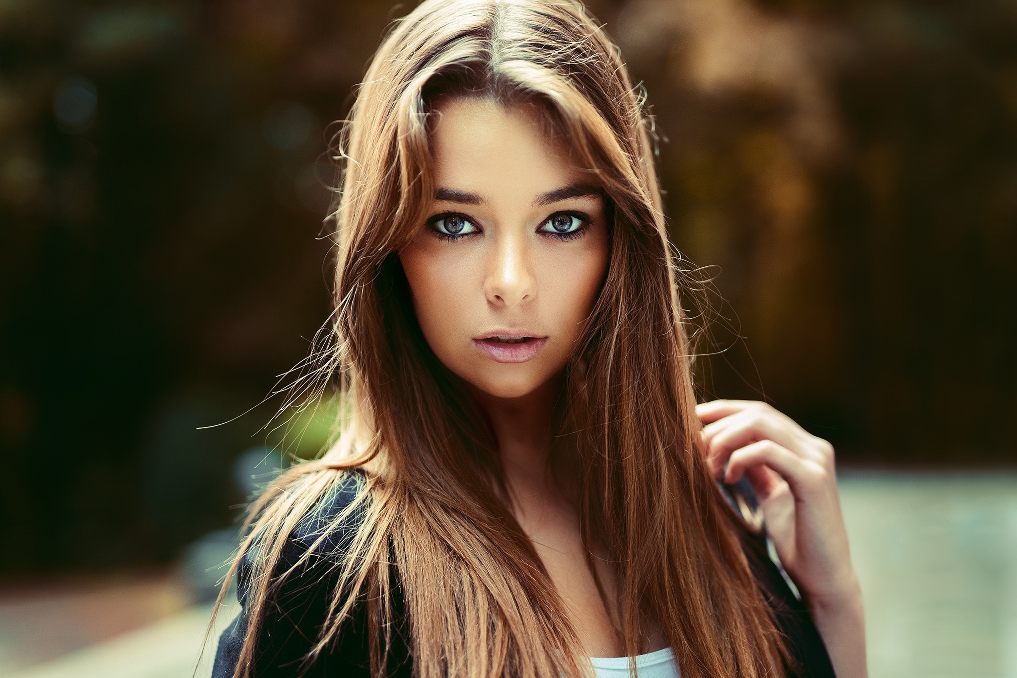 Model with long brown hair HD Wallpaper