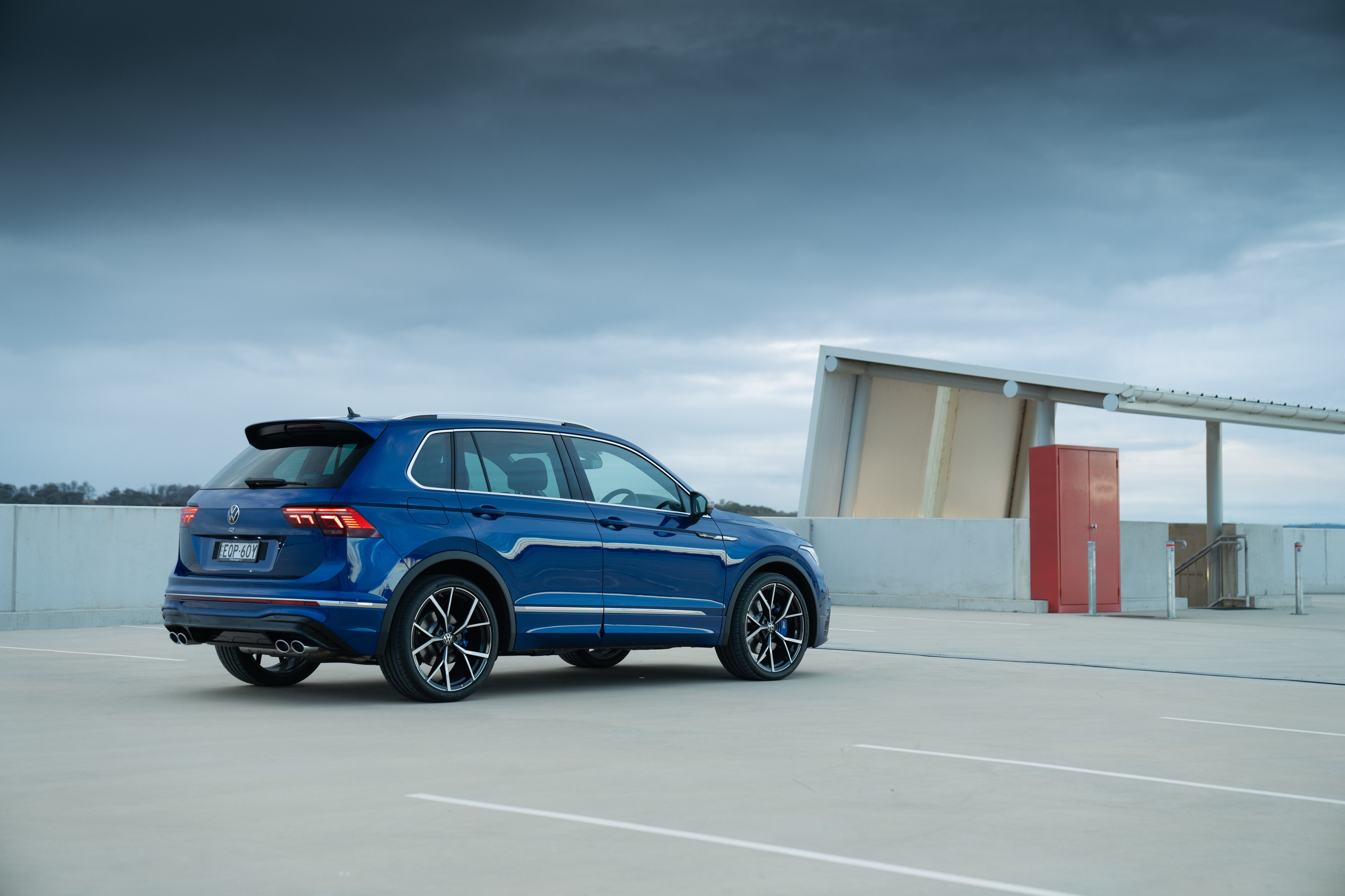 Blue Volkswagen Tiguan R 4K HD Wallpaper