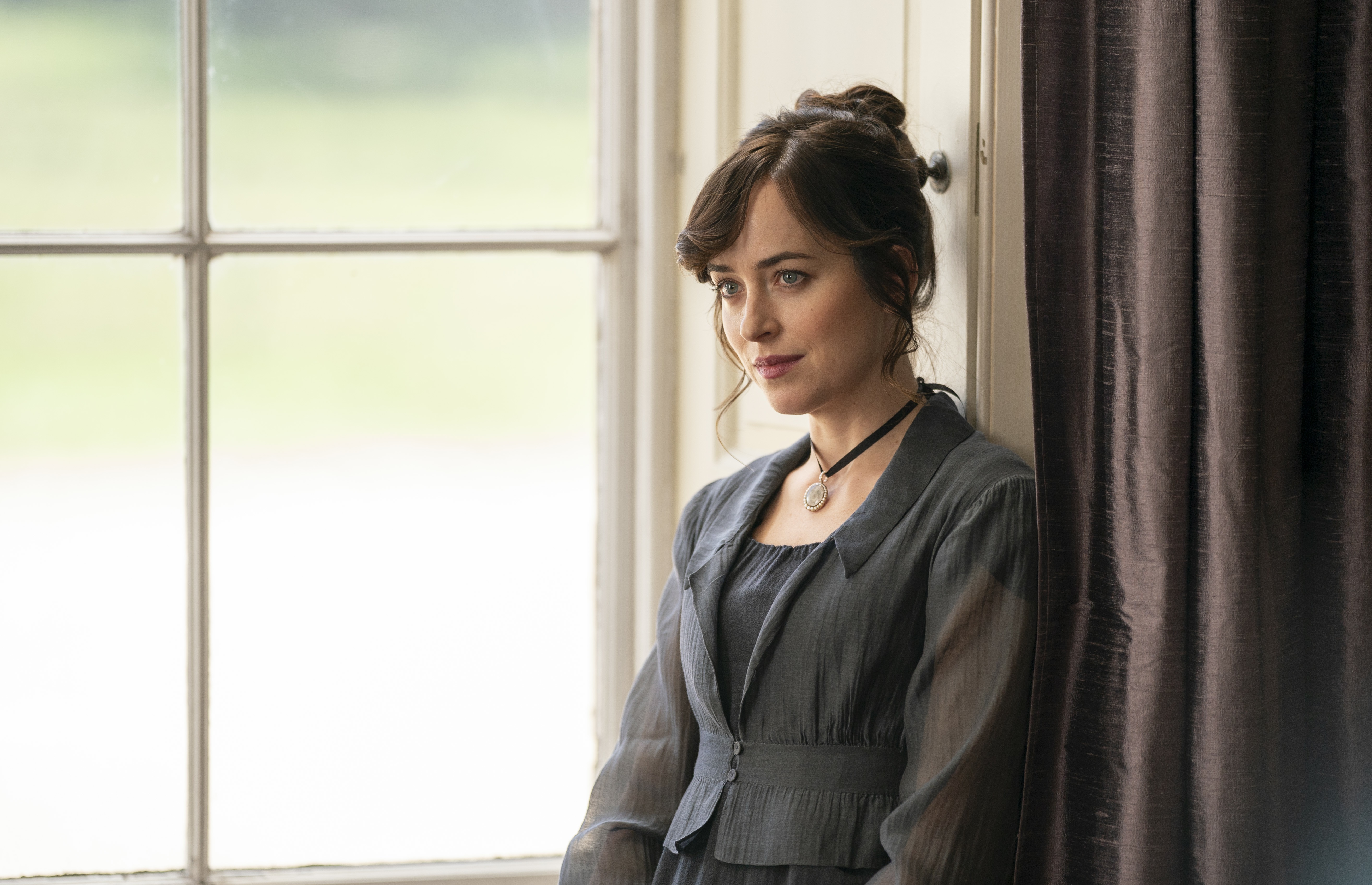Dakota Johnson from Persuasion (2022) 4K HD Wallpaper