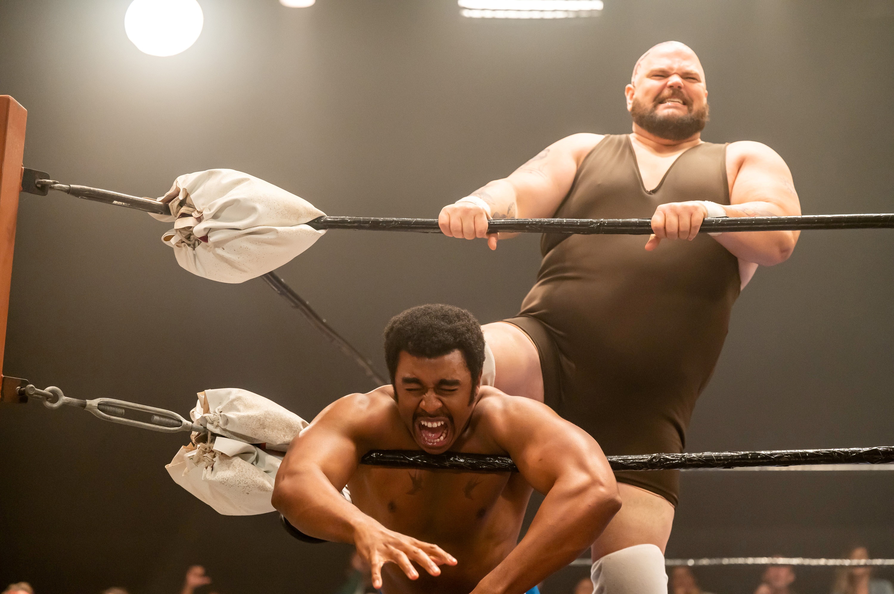 Wrestlers in a ring HD Wallpaper