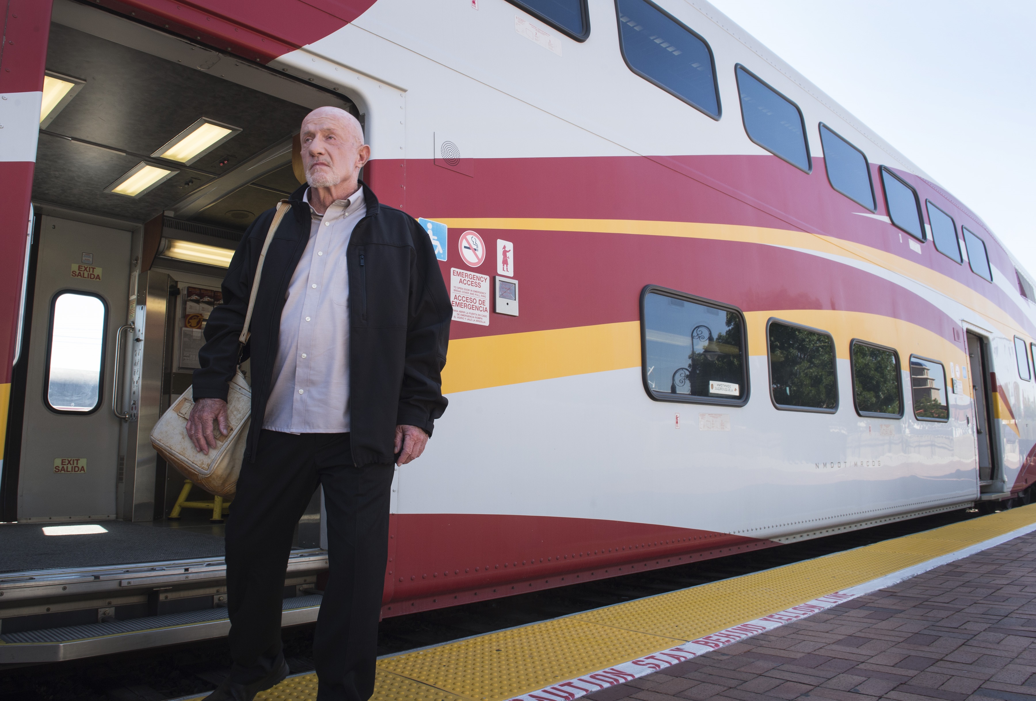 Mike Ehrmantraut from Better Call Saul on a train HD Wallpaper