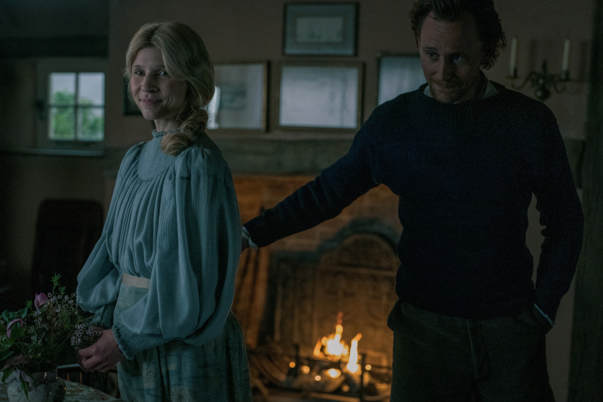 Claire Danes and Tom Hiddleston from The Essex Serpent HD Wallpaper