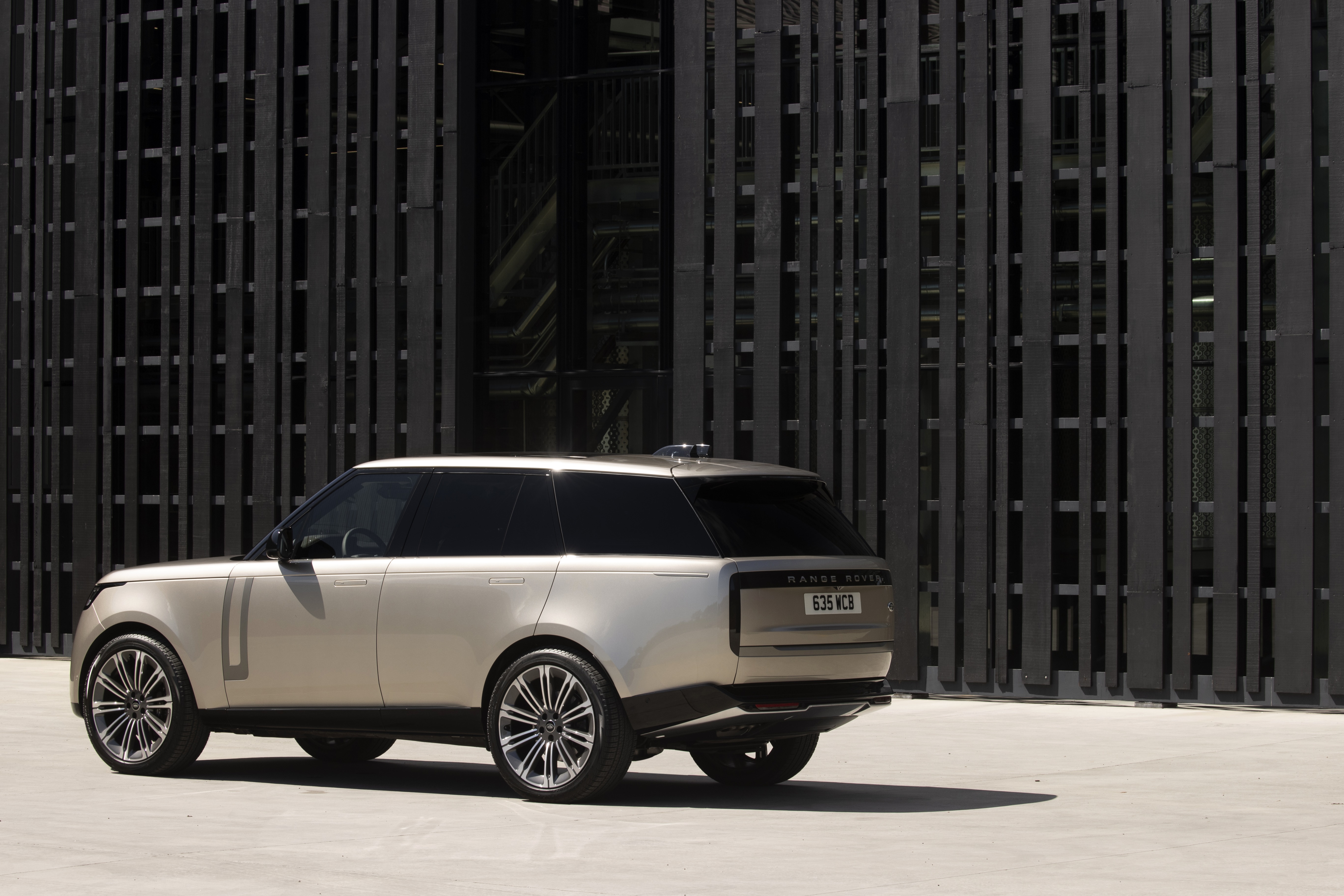 Range Rover HSE D350 HD Wallpaper