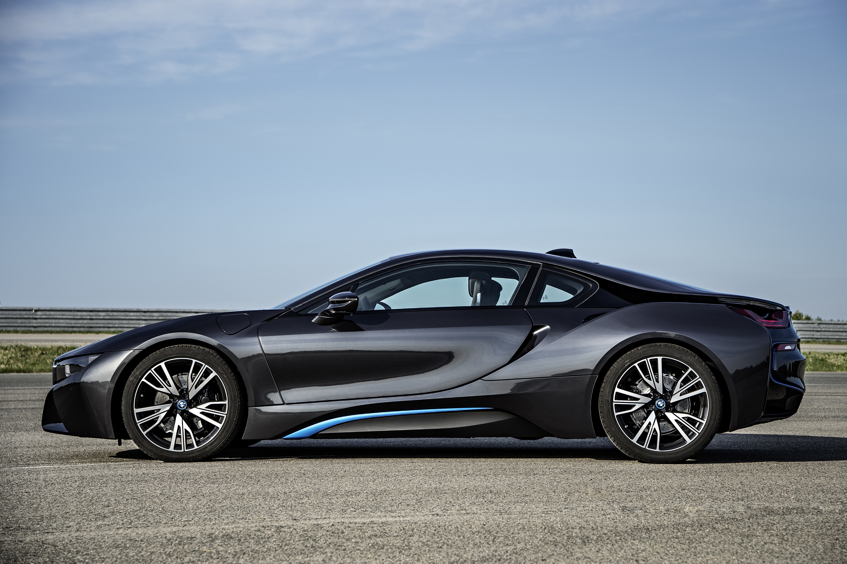 BMW i8 Coupe HD Wallpaper