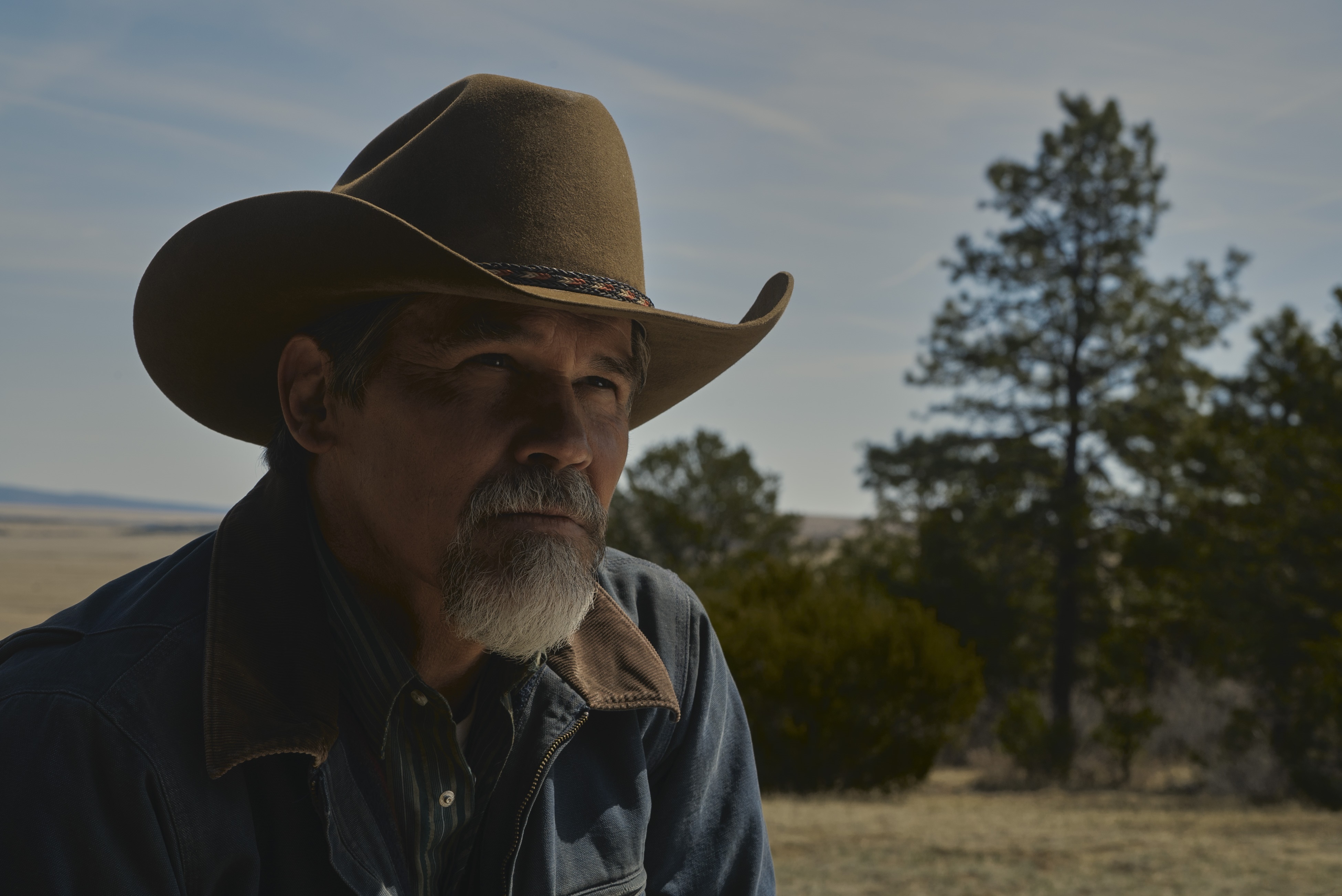 Josh Brolin in Outer Range 4K HD Wallpaper