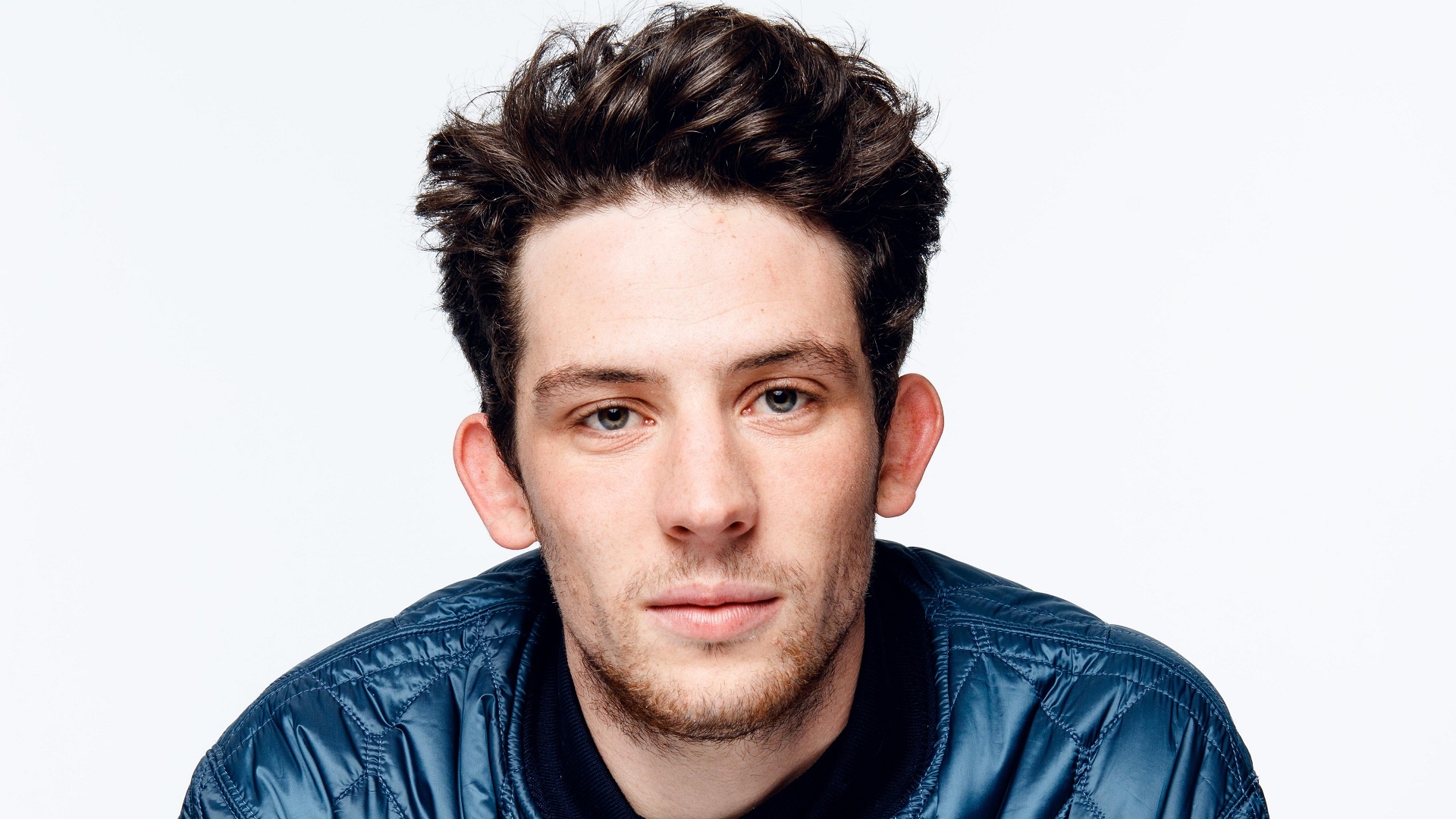 Josh O'Connor HD Wallpaper