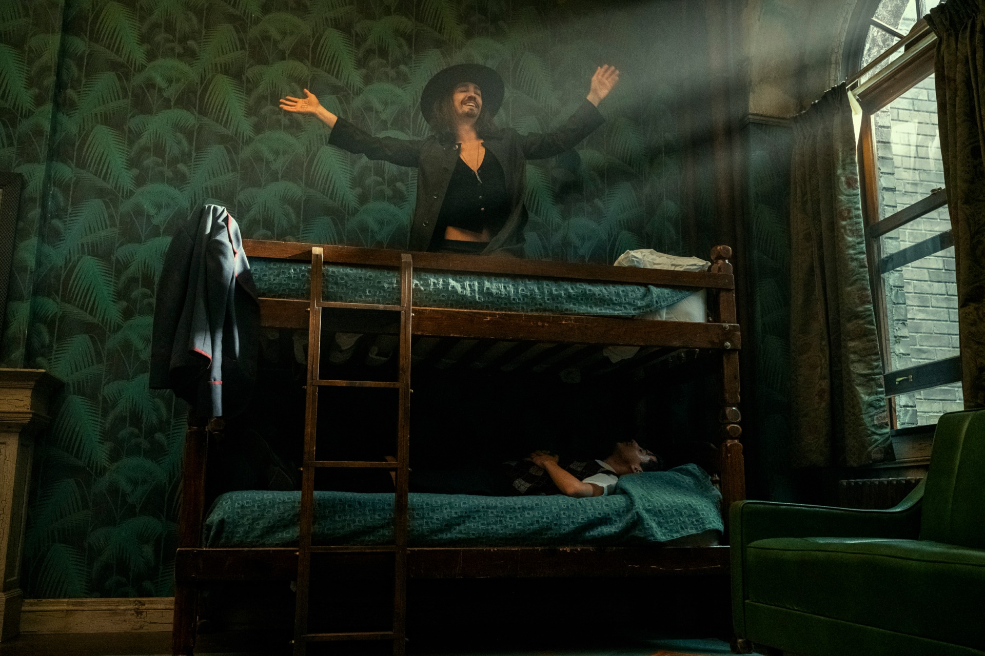 Klaus Hargreeves from The Umbrella Academy on a bunk bed HD Wallpaper
