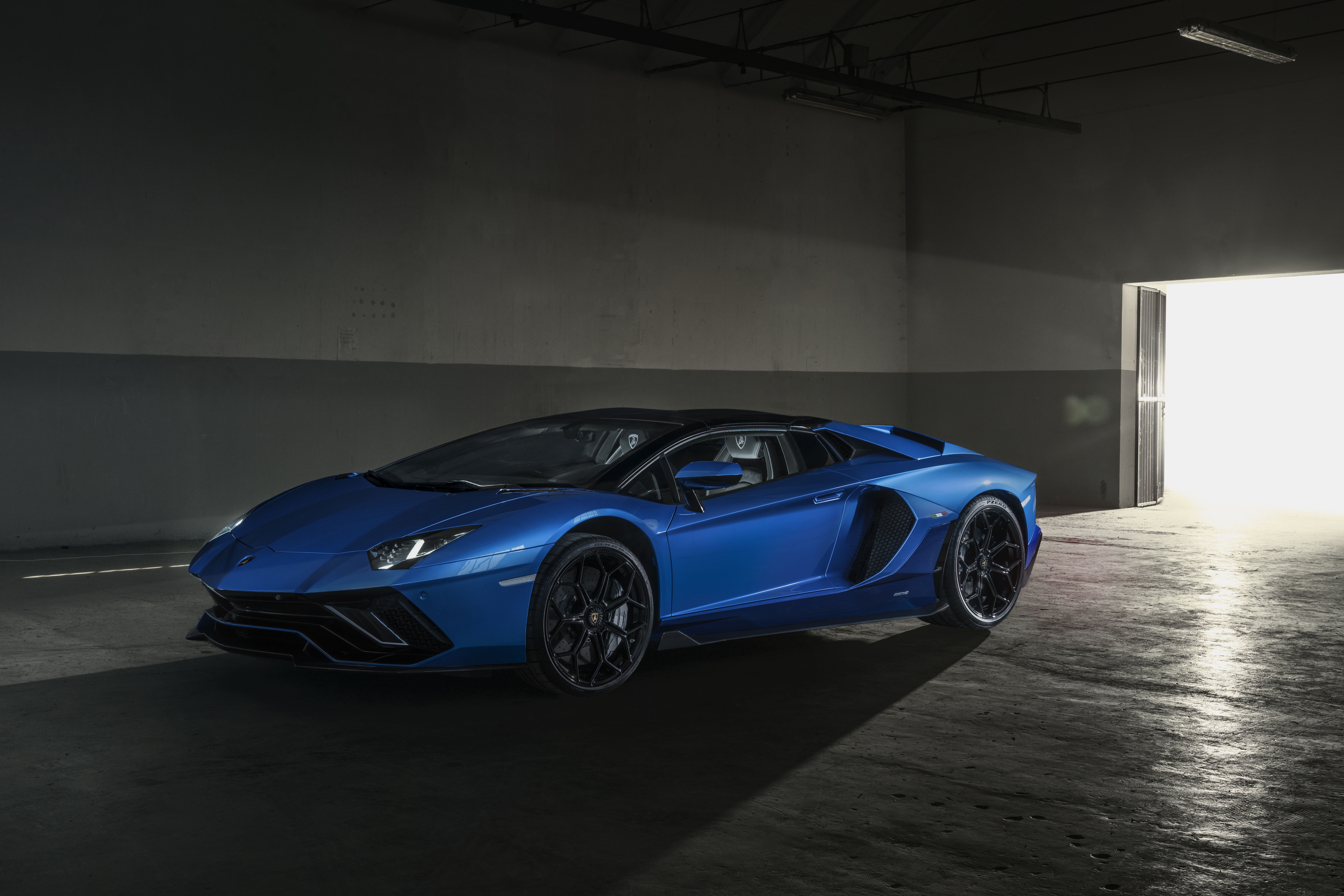 Lamborghini Aventador LP 780-4 Ultimae HD Wallpaper