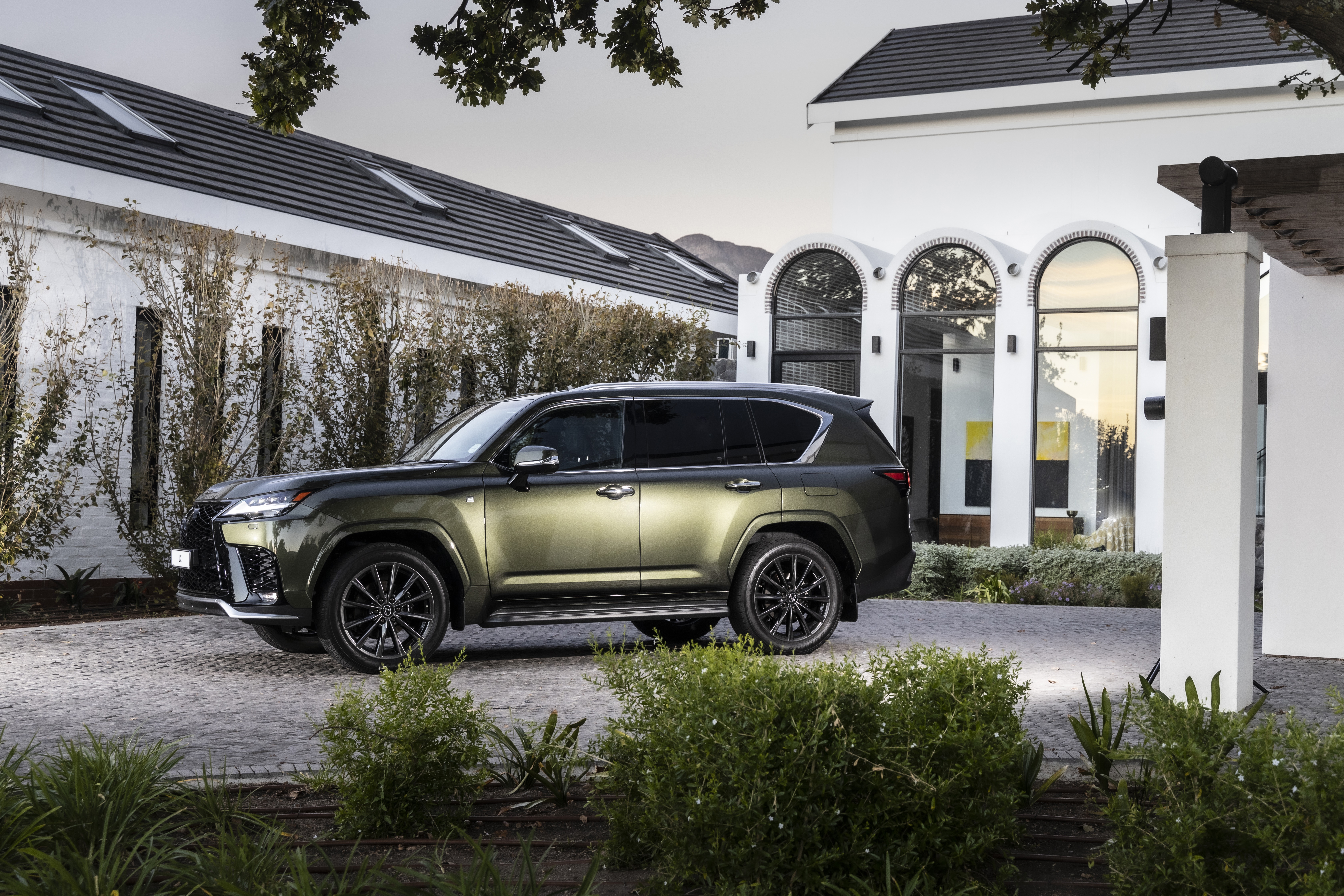 Lexus LX 600 HD Wallpaper