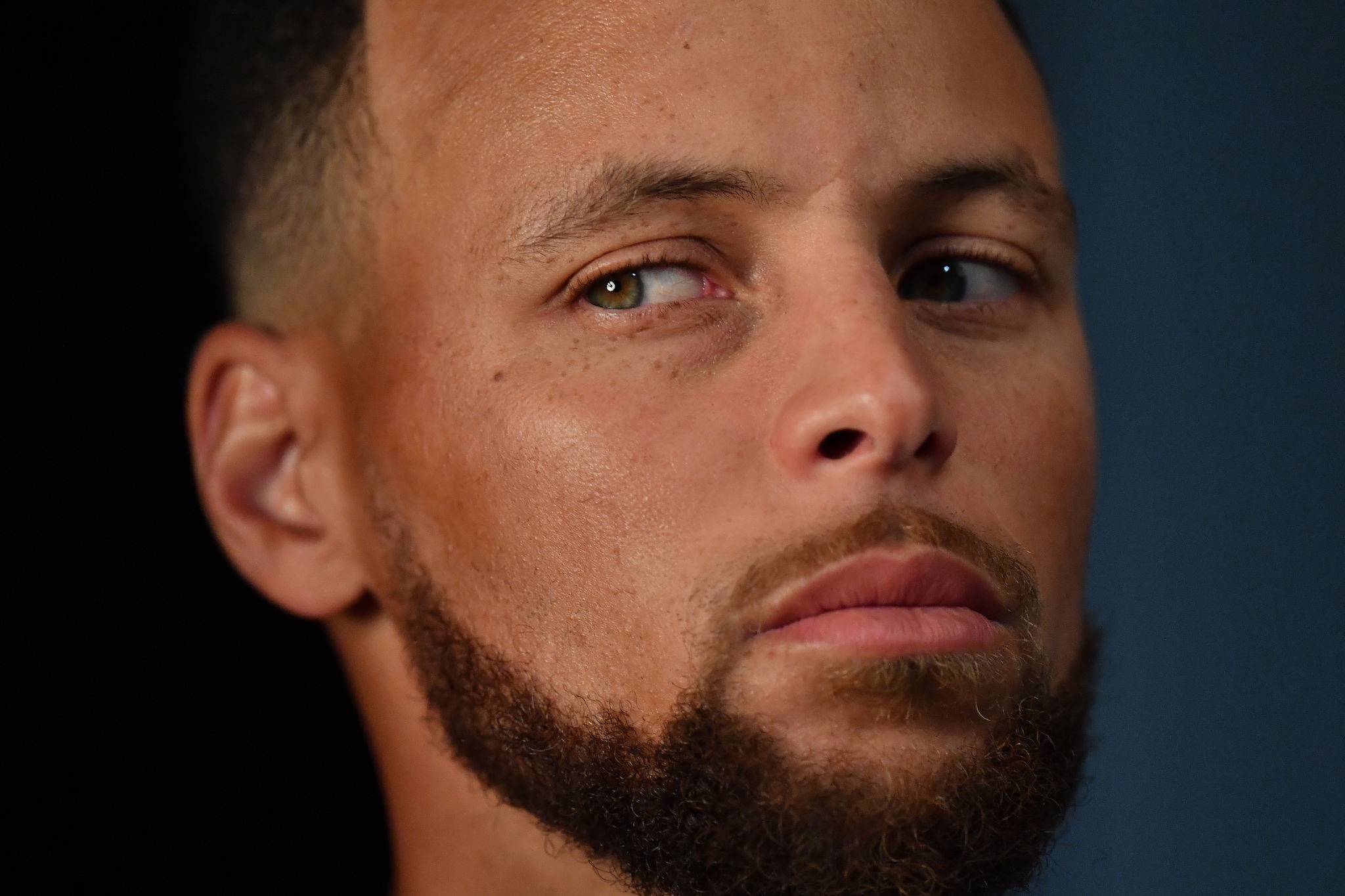 Stephen Curry close-up portrait HD Wallpaper