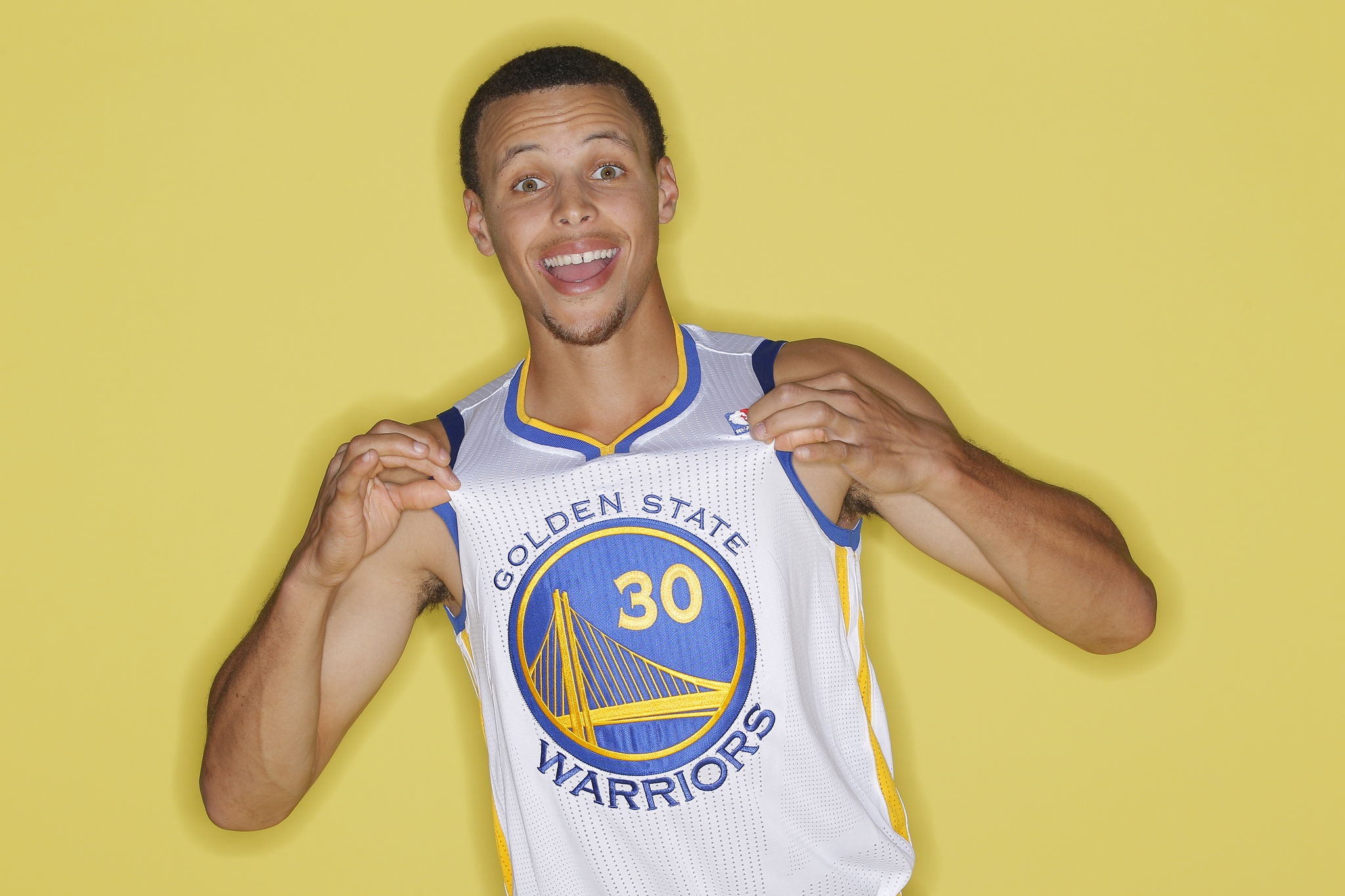 Stephen Curry wearing Golden State Warriors jersey HD Wallpaper