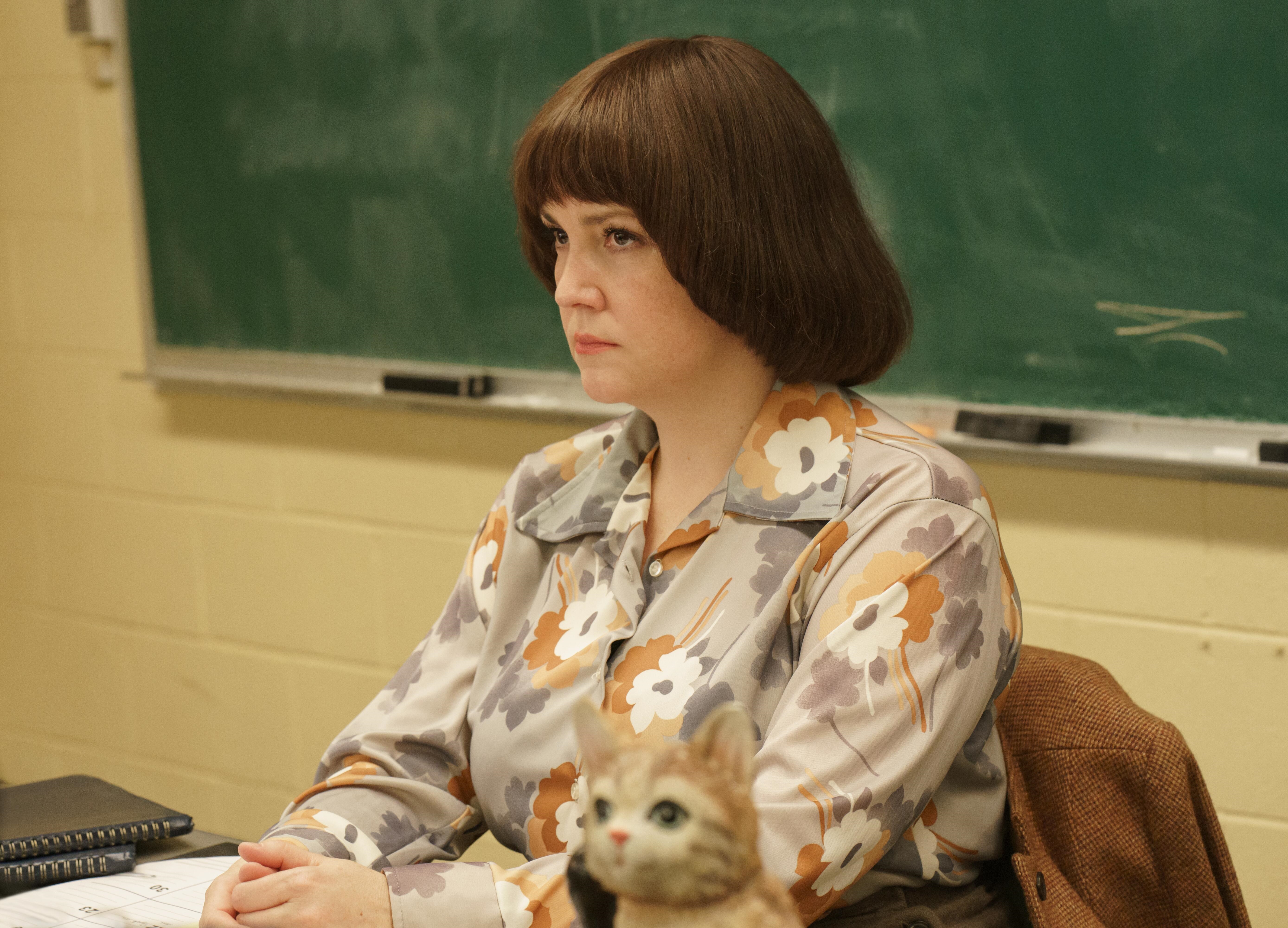 Melanie Lynskey in a classroom HD Wallpaper