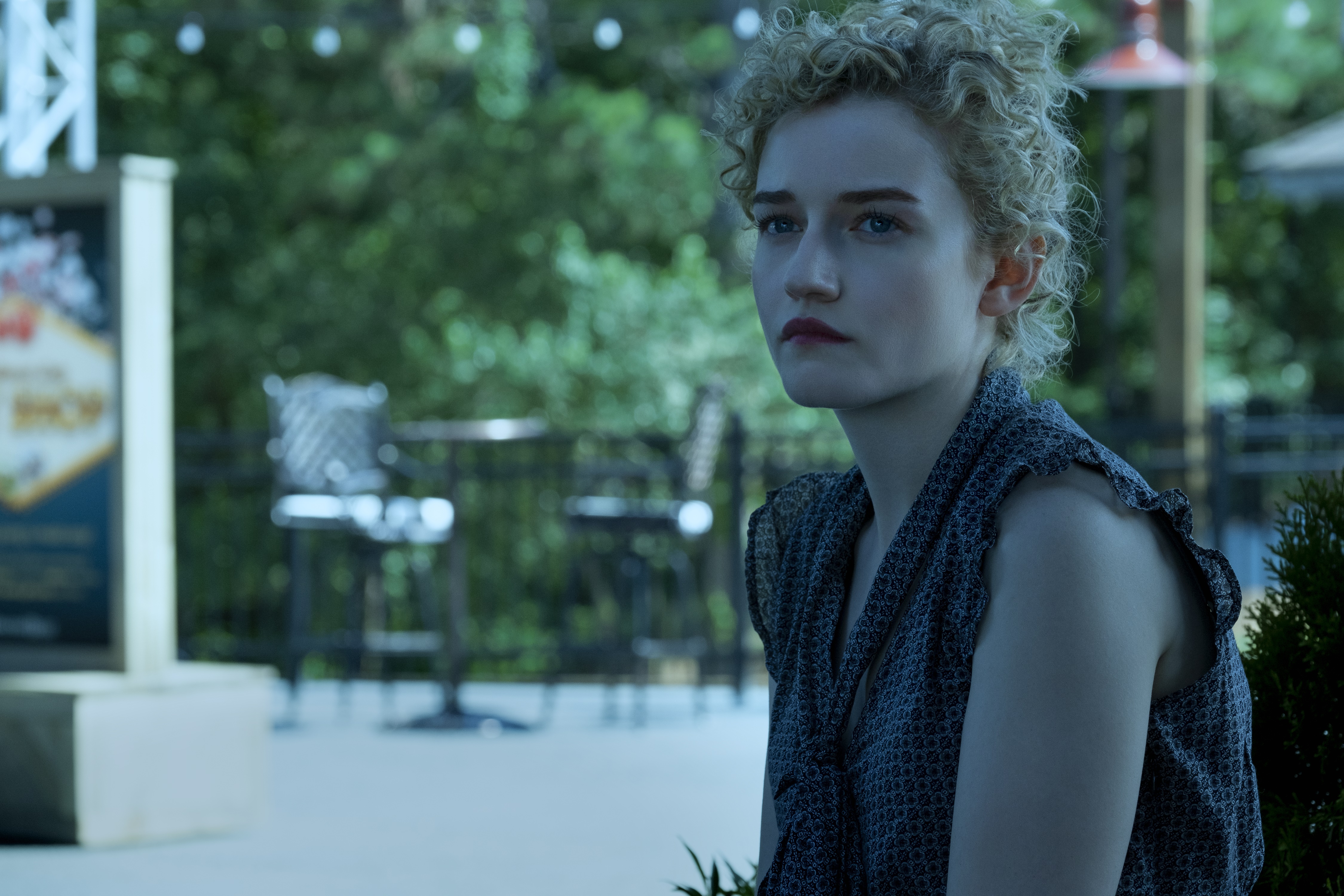 Julia Garner from Ozark 4K HD Wallpaper