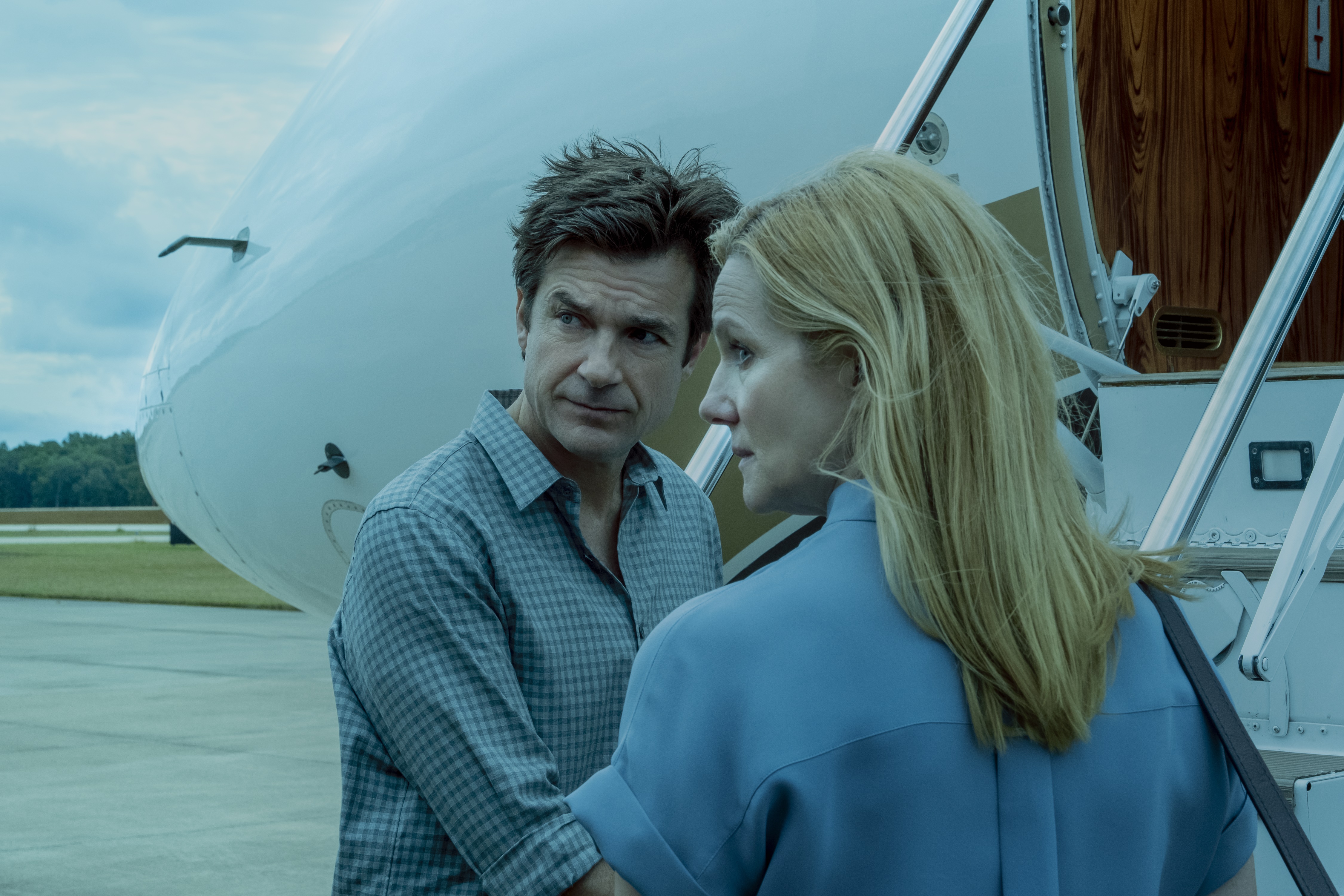 Jason Bateman and Laura Linney from Ozark 4K HD Wallpaper