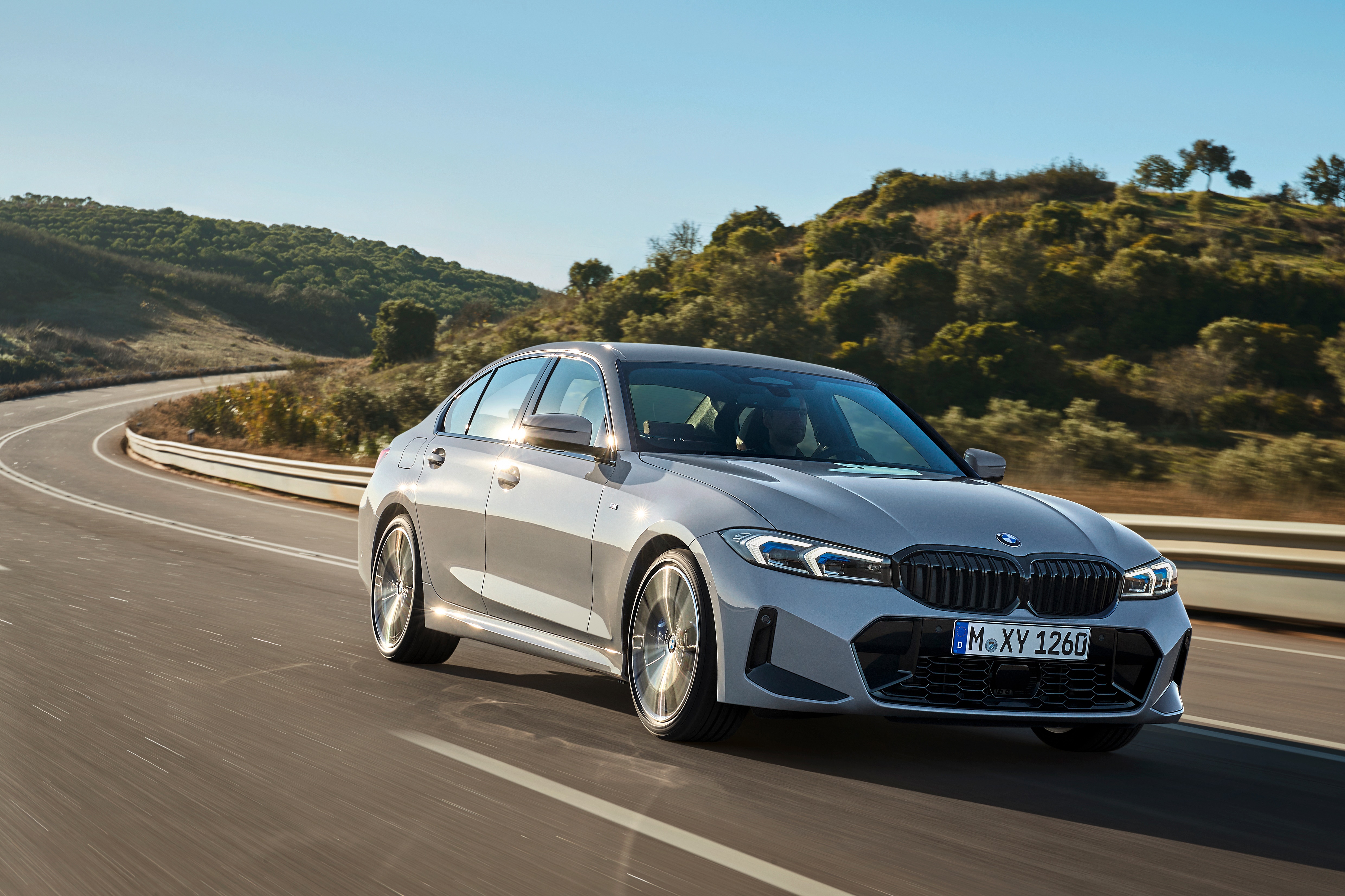 BMW 330i HD Wallpaper