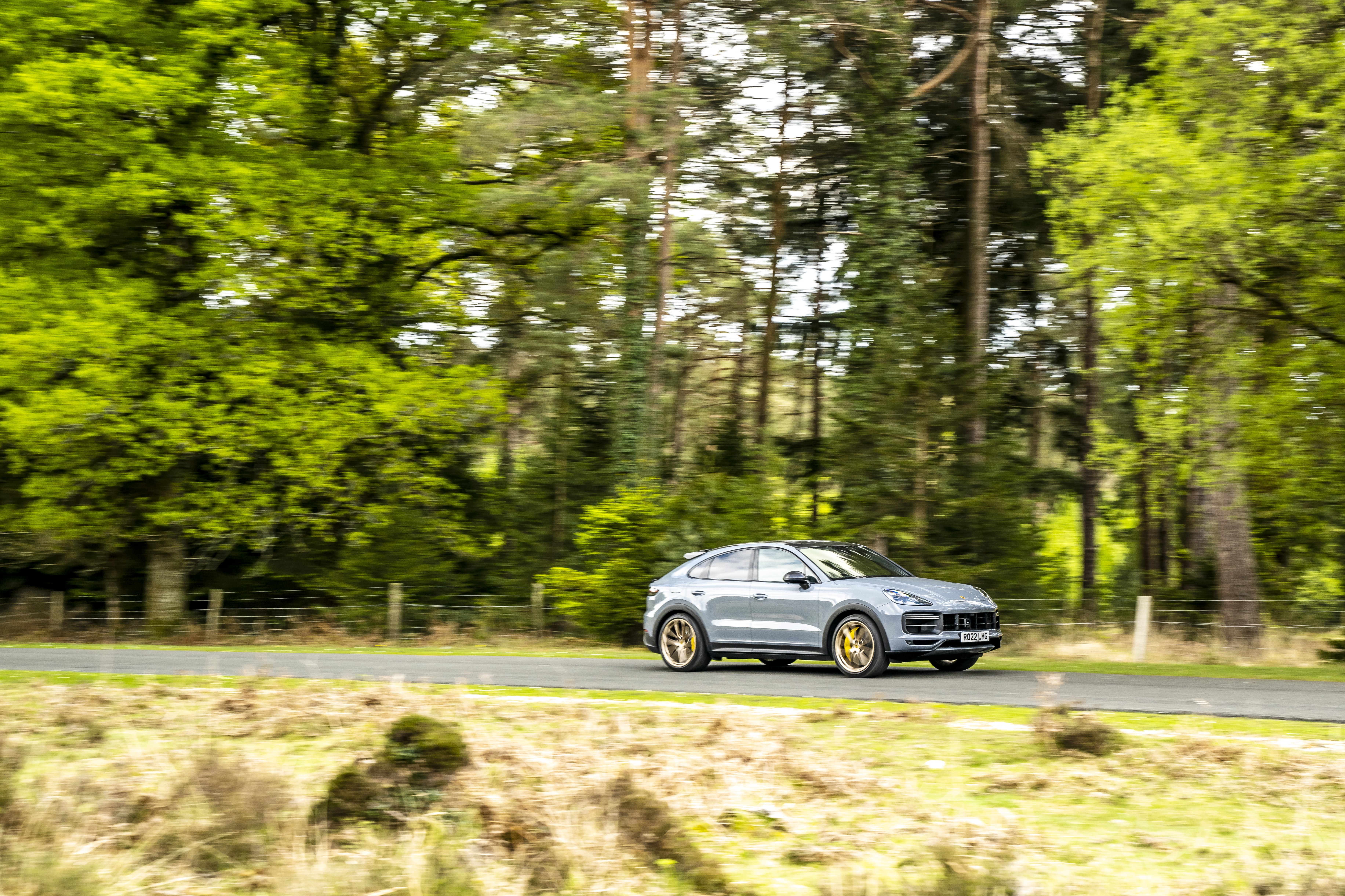 Porsche Cayenne Turbo HD Wallpaper