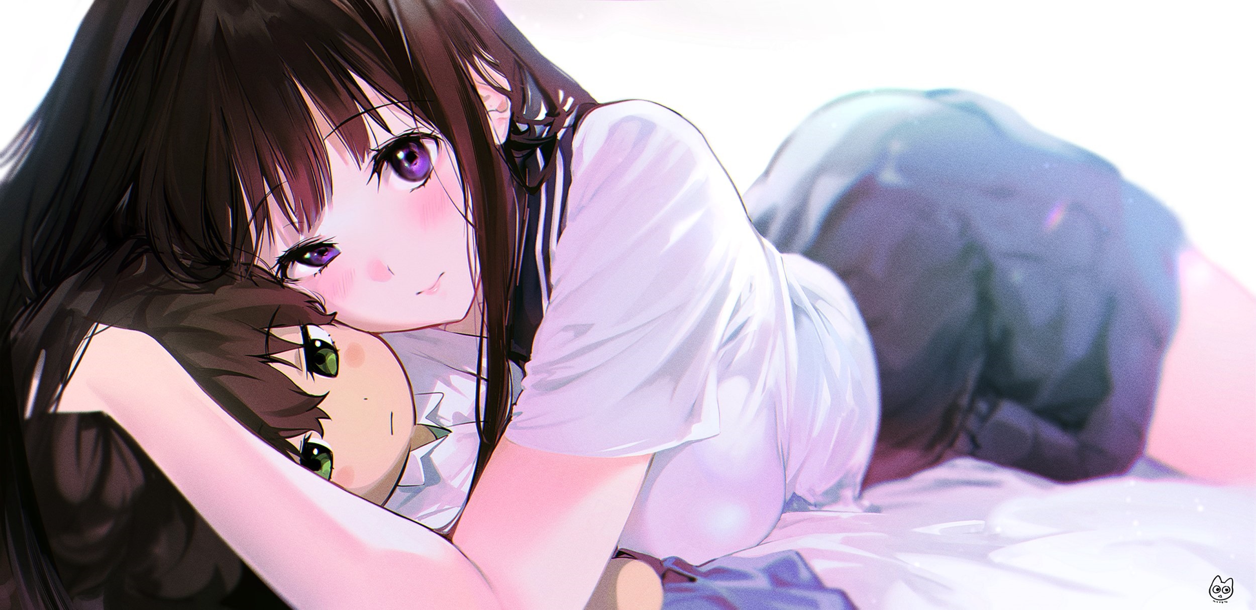 Eru Chitanda from Hyouka hugging a plush toy HD Wallpaper