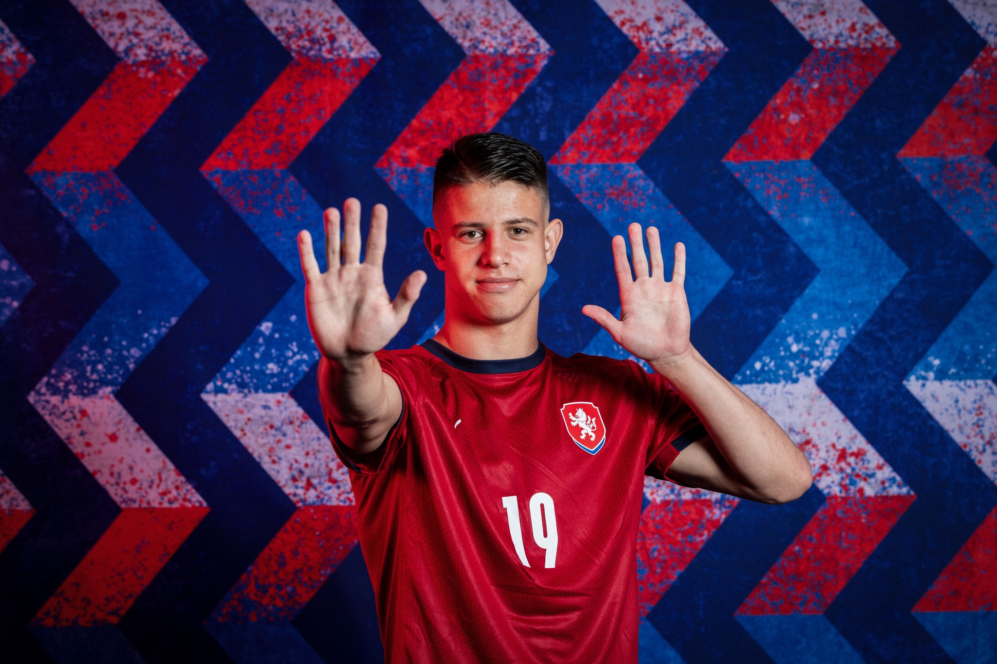 Adam Hložek wearing Czech Republic jersey HD Wallpaper