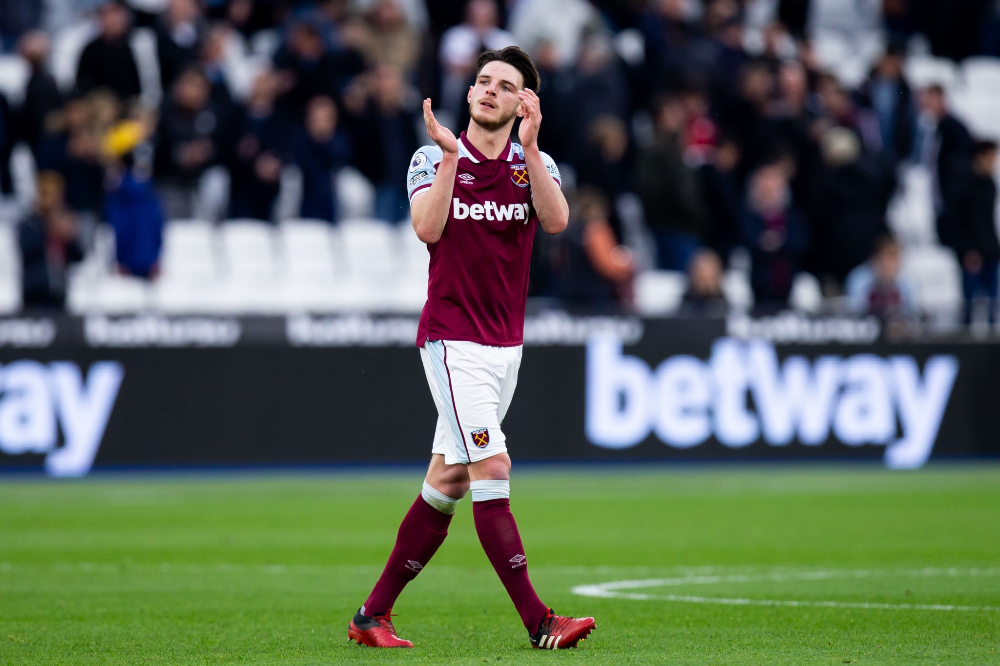 Declan Rice in West Ham Kit HD Wallpaper