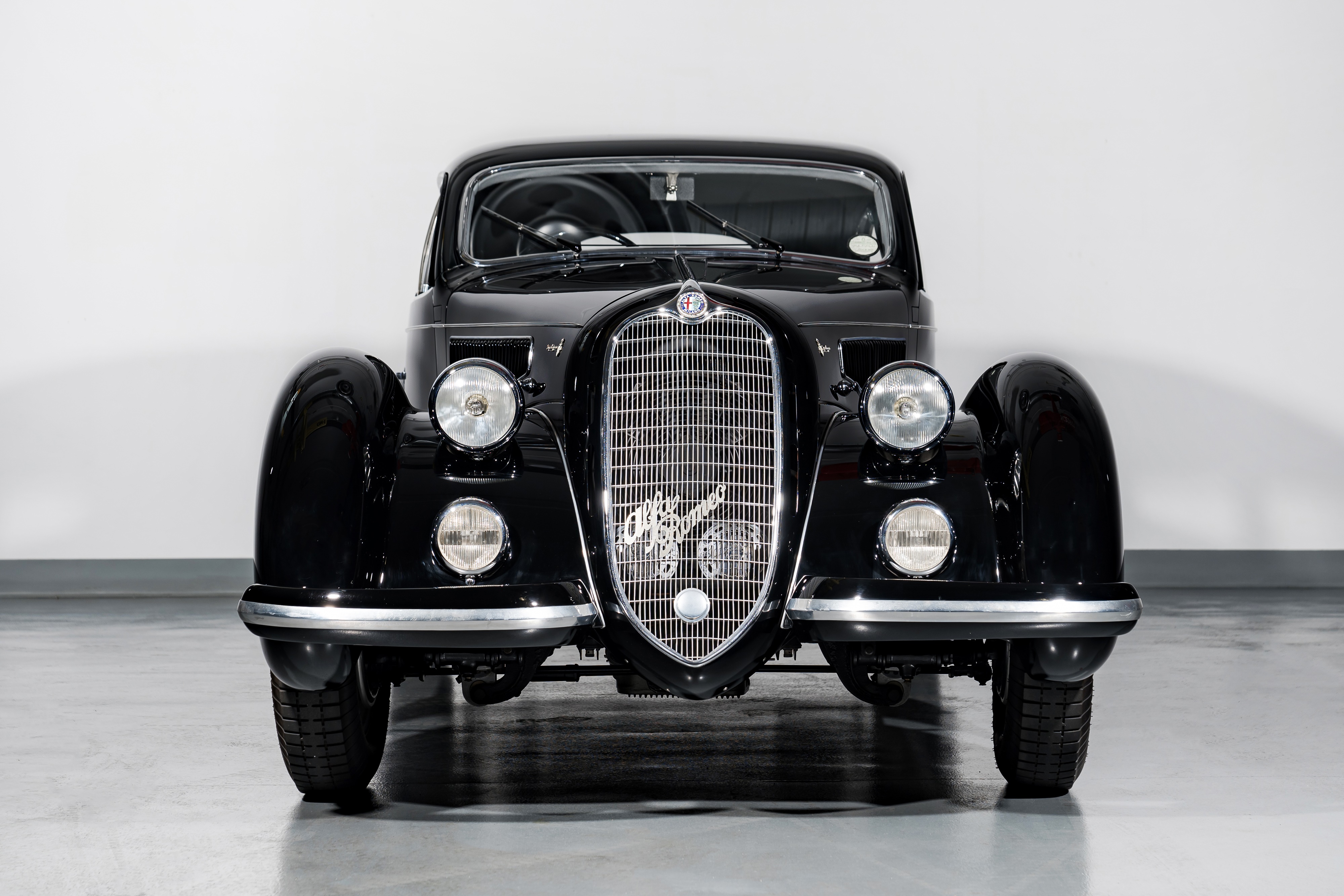 Black Alfa Romeo 6C 2300B Berlinetta "Mille Miglia" HD Wallpaper