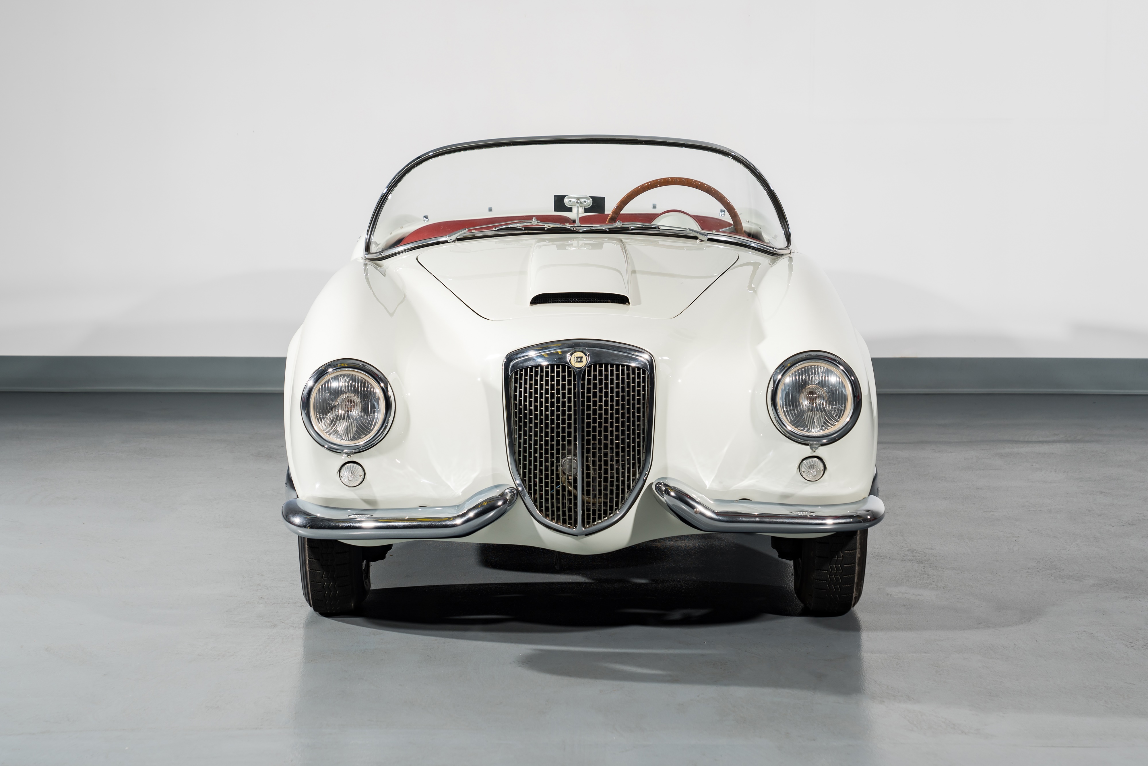 White Lancia Aurelia B24S Spider front view HD Wallpaper