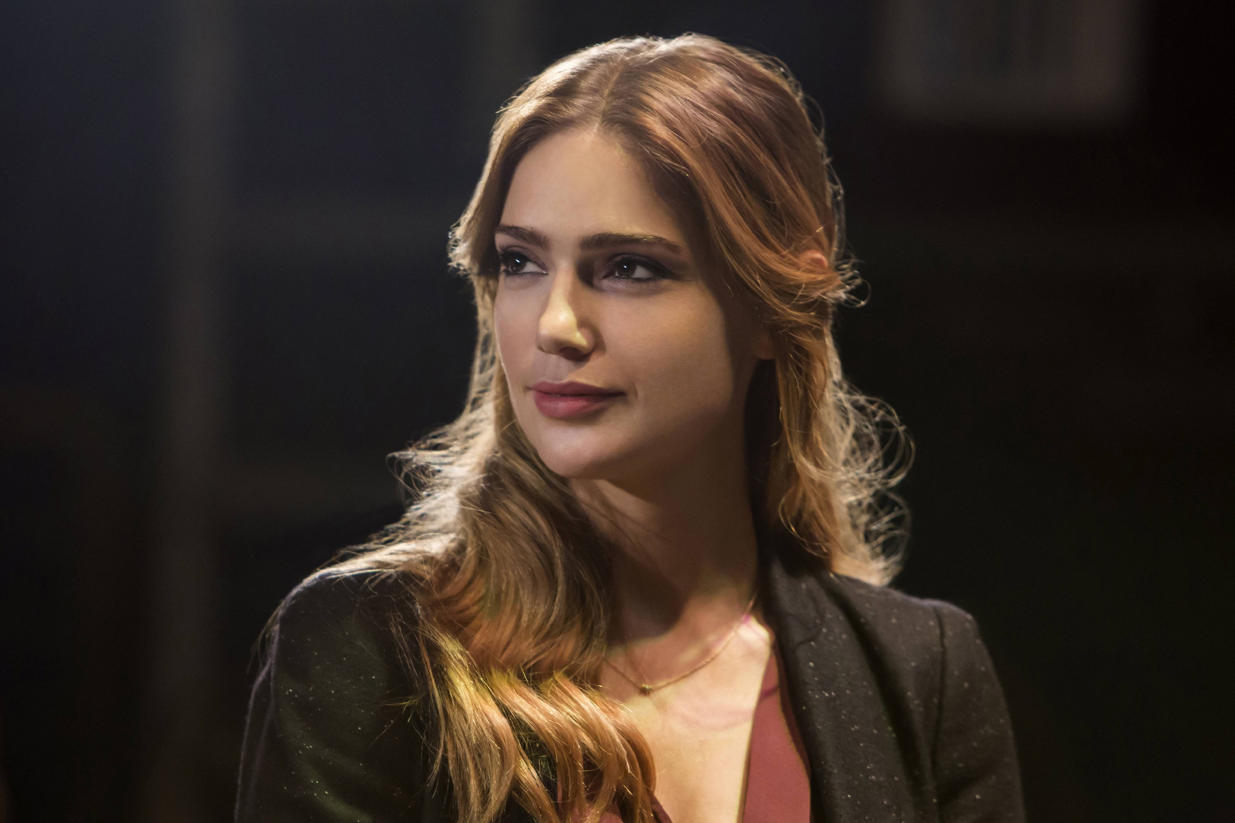 Kate Pearson from This Is Us HD Wallpaper