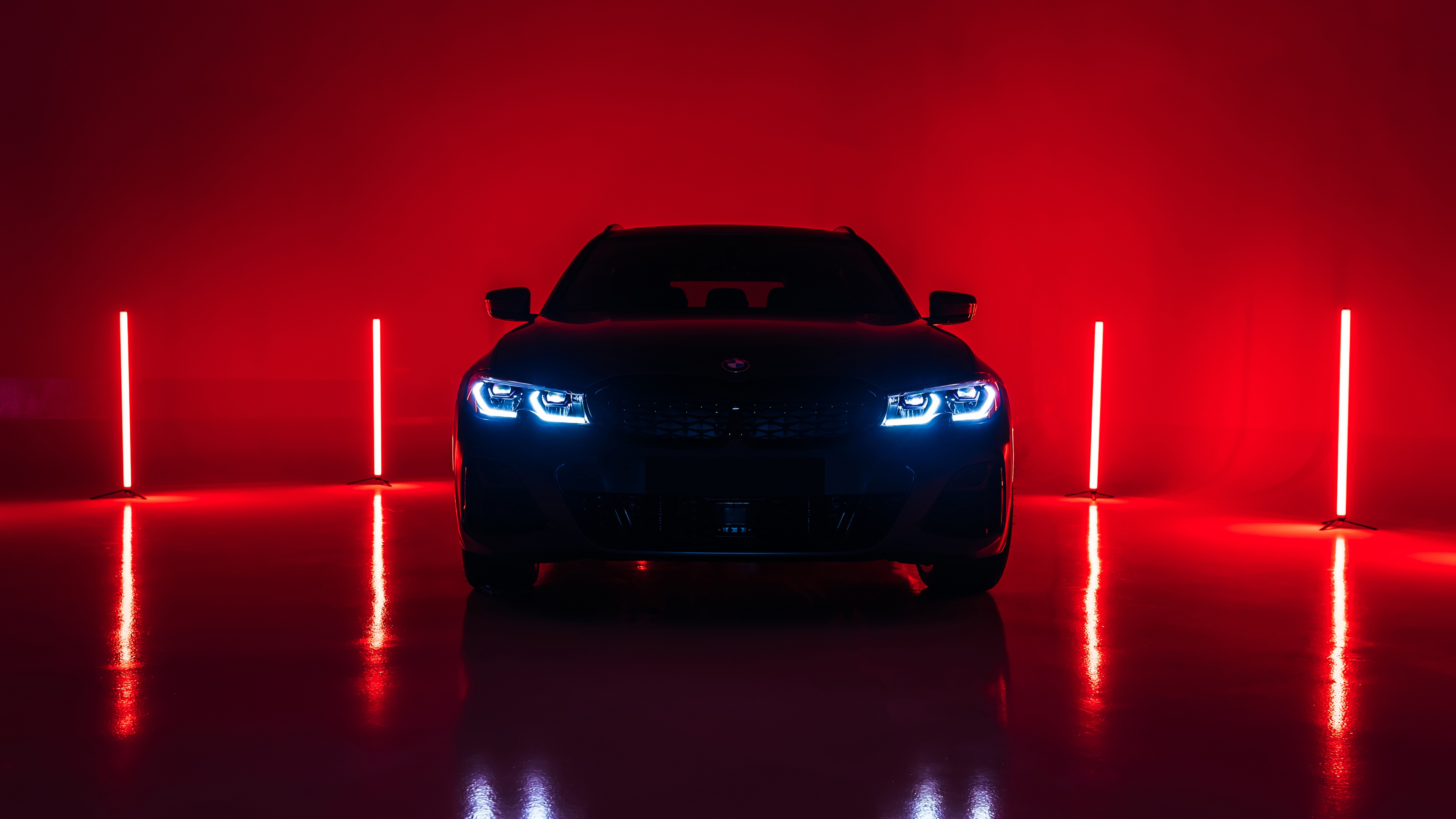 BMW M340i Touring HD Wallpaper