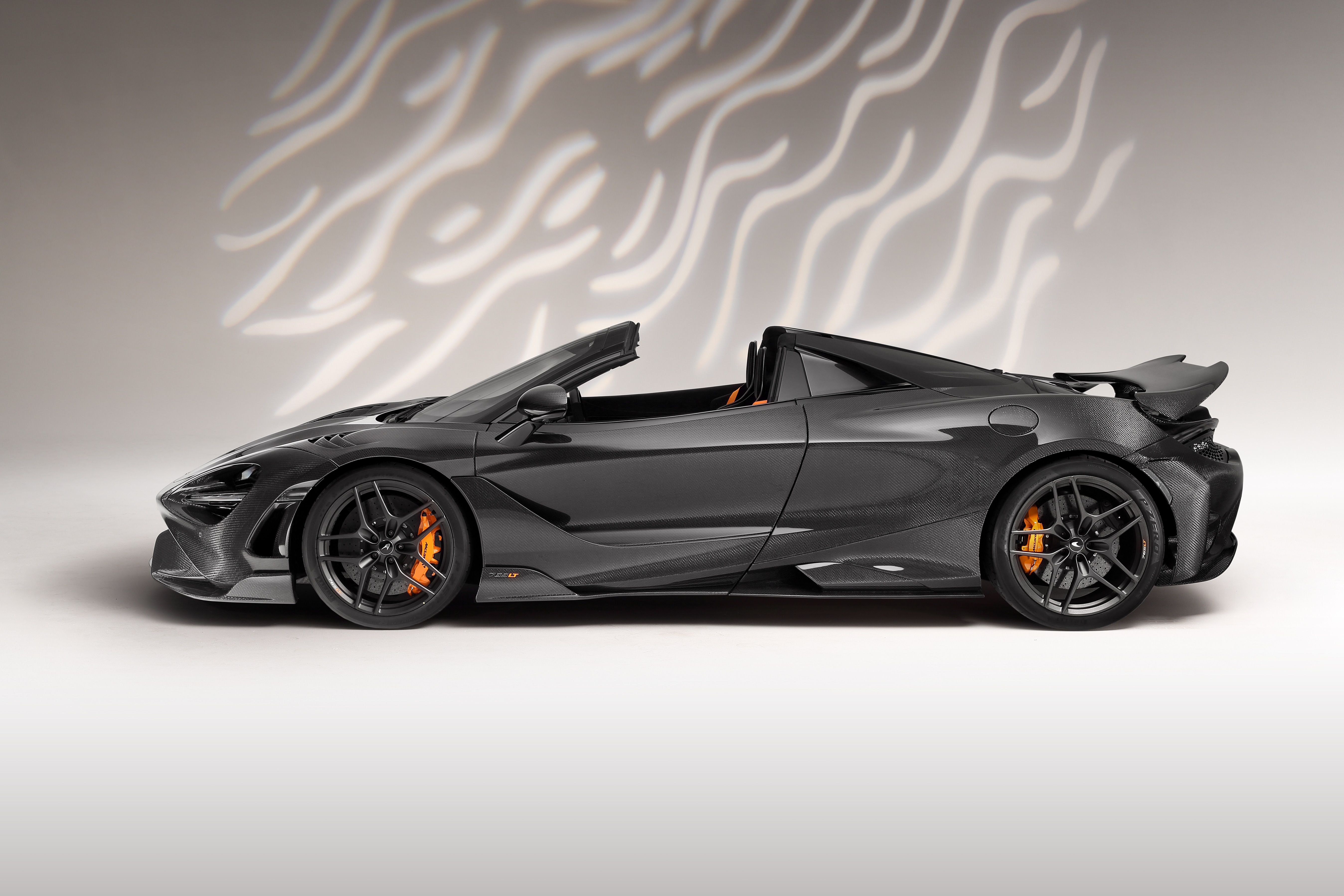 McLaren 765LT Spider "Carbon Edition" HD Wallpaper