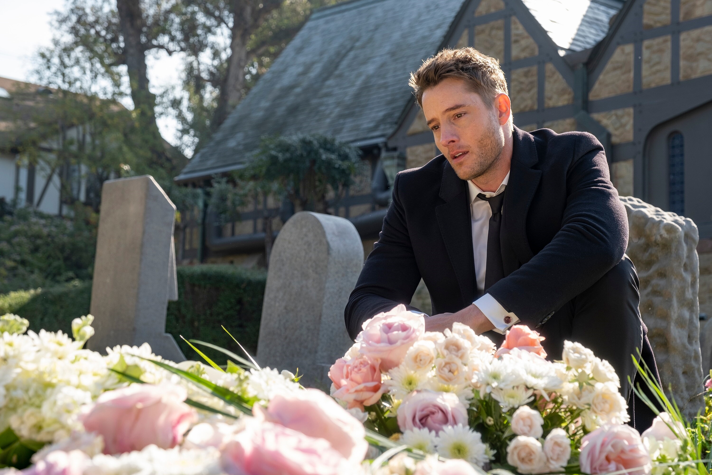 Kevin Pearson from This Is Us at a cemetery HD Wallpaper