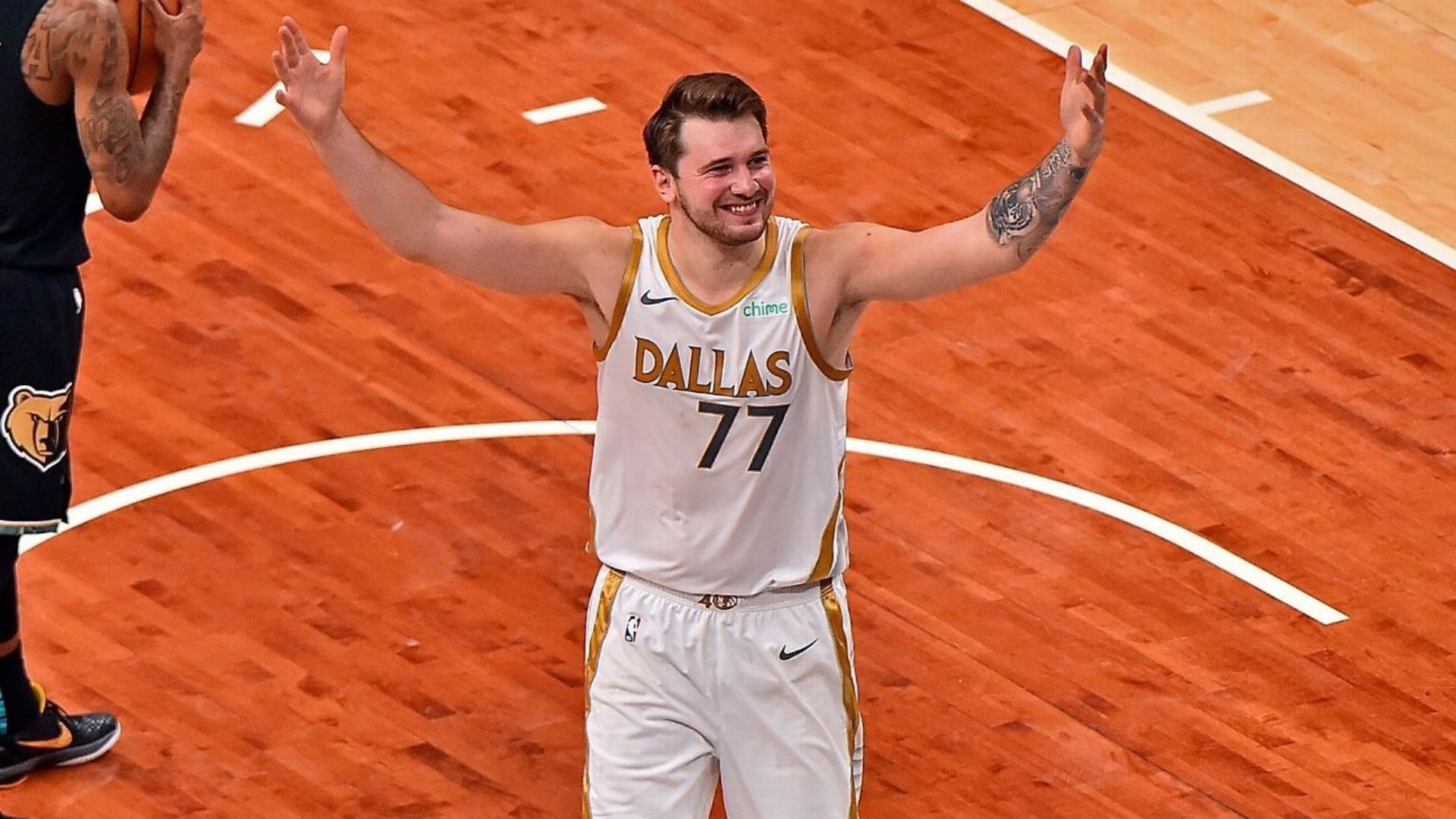 Luka Dončić from Dallas Mavericks HD Wallpaper