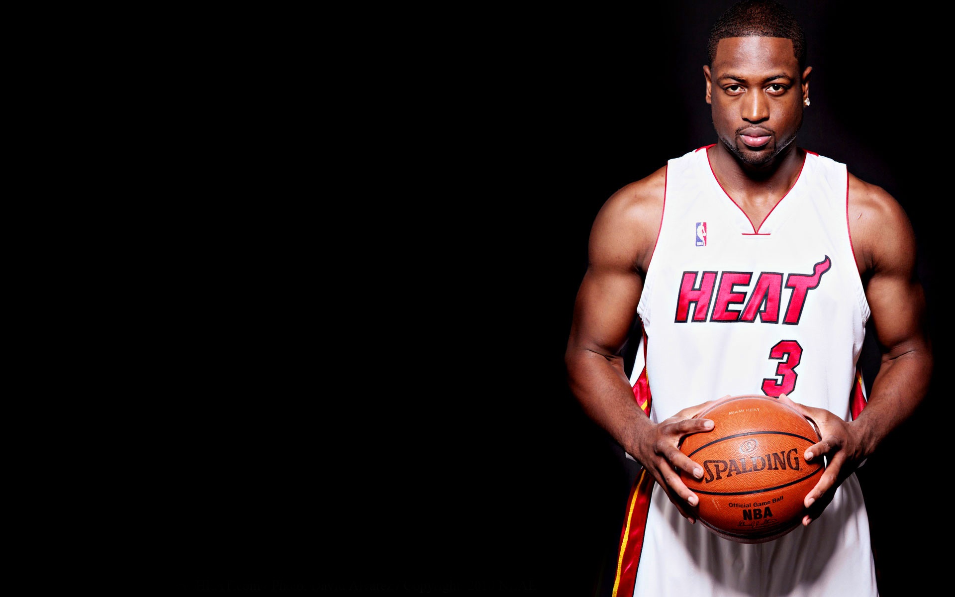 Dwyane Wade in Miami Heat Jersey HD Wallpaper