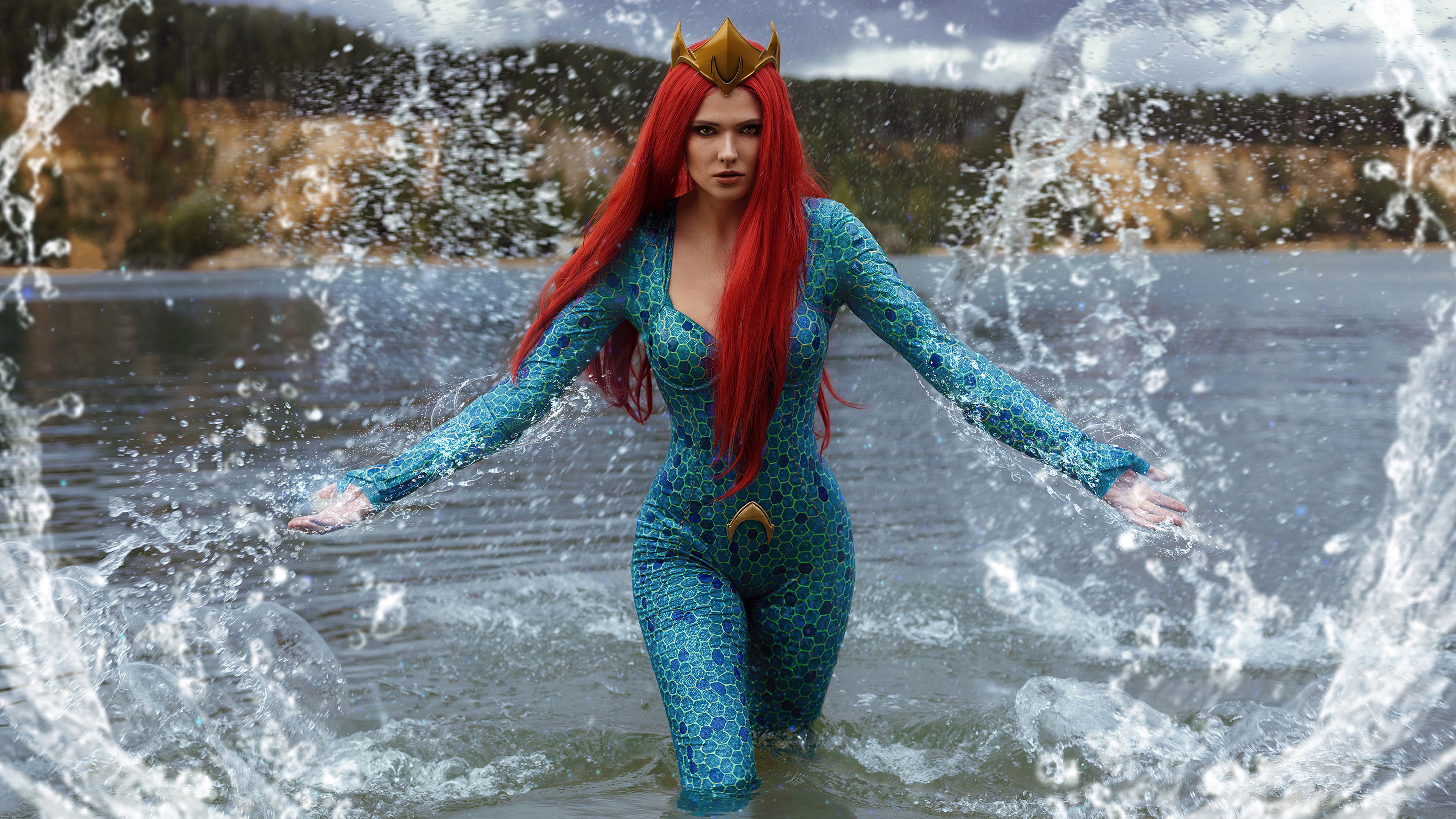 Mera cosplay from DC Comics in water HD Wallpaper