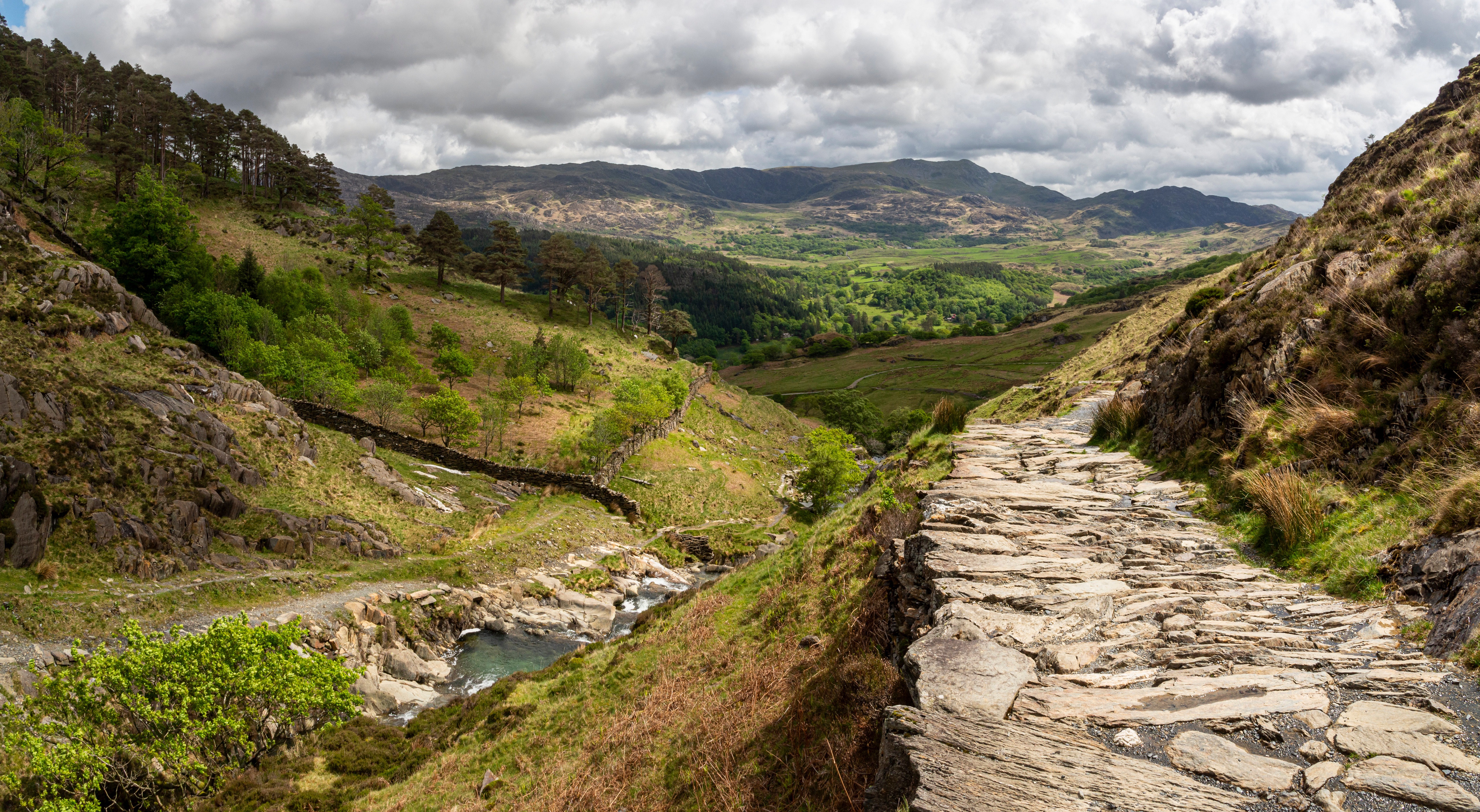 Stone Path in Snowdonia Valley, Wales HD Wallpaper