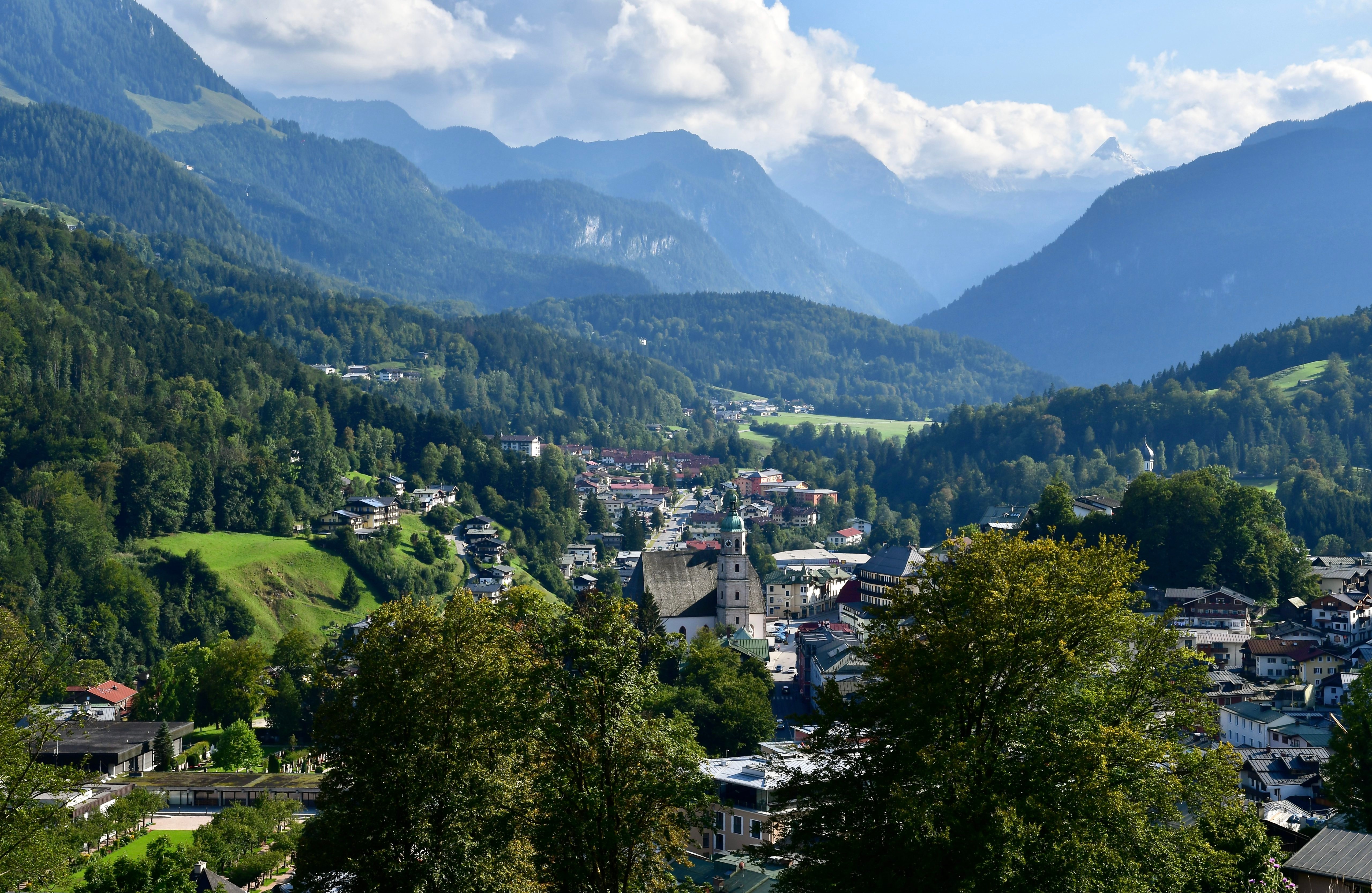 Berchtesgaden, Germany: Alps Mountains and Town HD Wallpaper