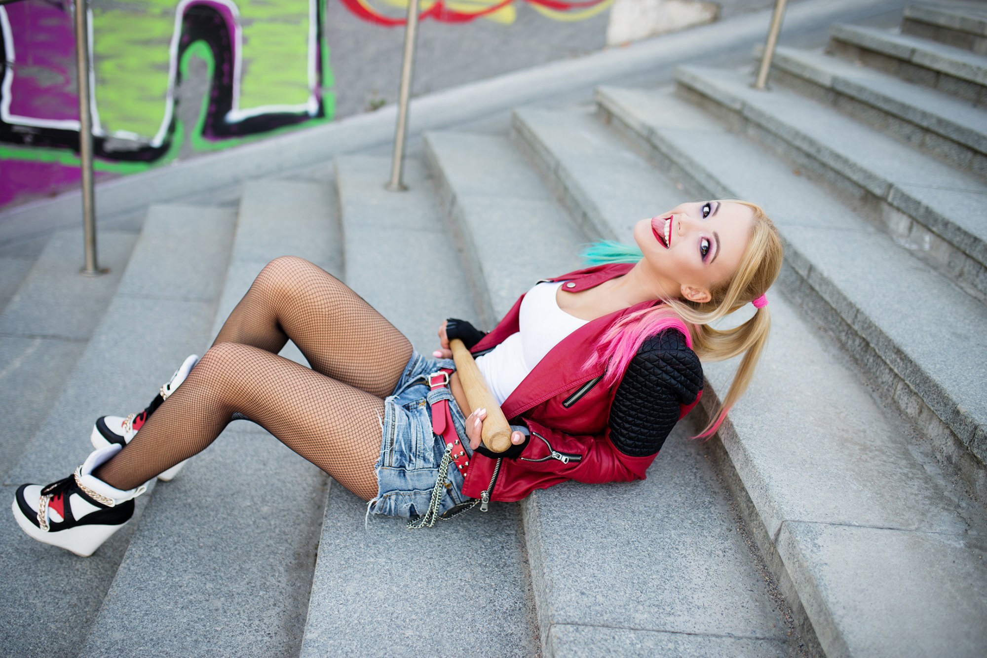 Harley Quinn Cosplayer with Baseball Bat on Stairs HD Wallpaper