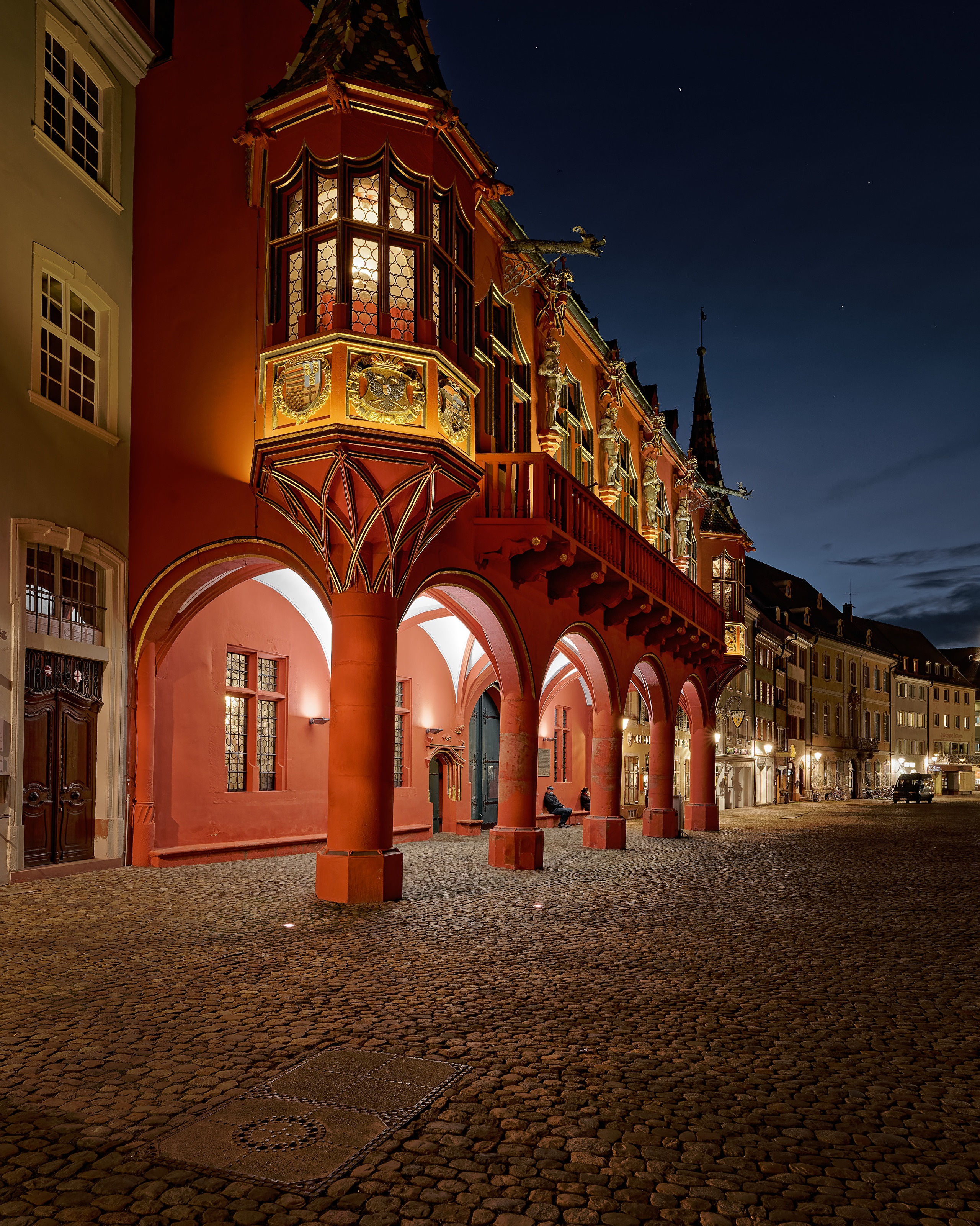 Freiburg Rathaus (City Hall) at night HD Phone Wallpaper