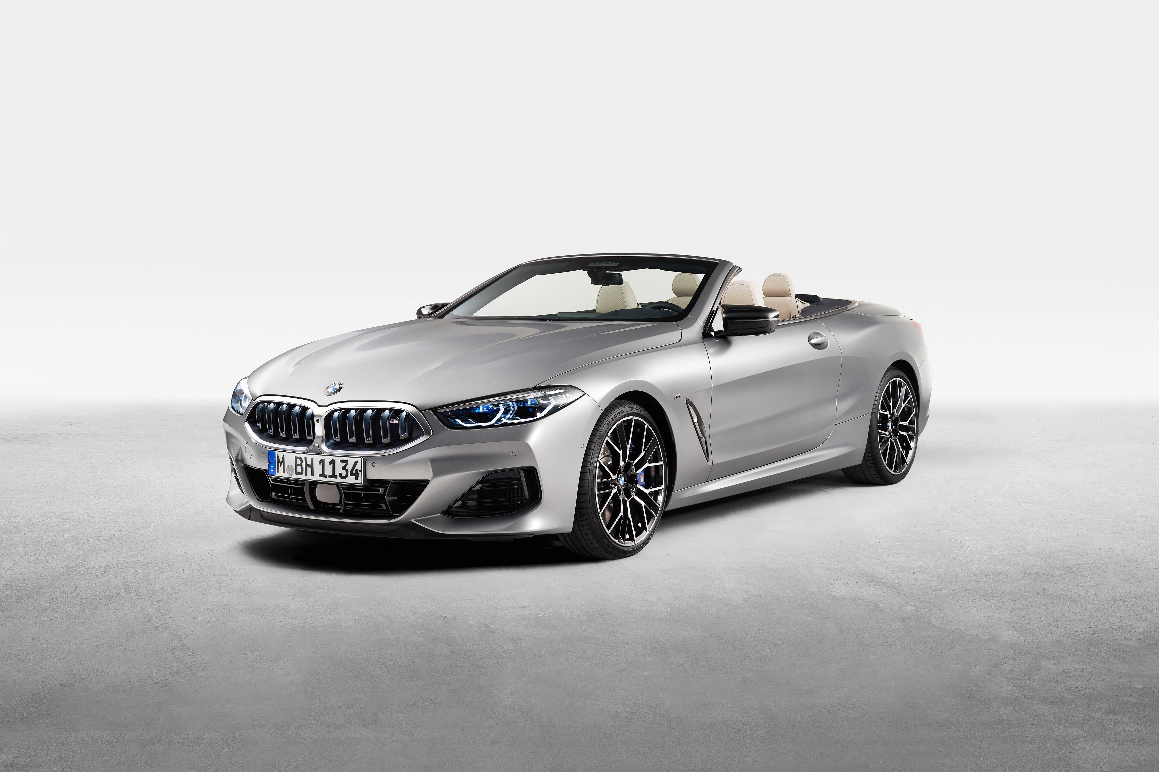 2022 BMW M850i xDrive Cabriolet HD Wallpaper