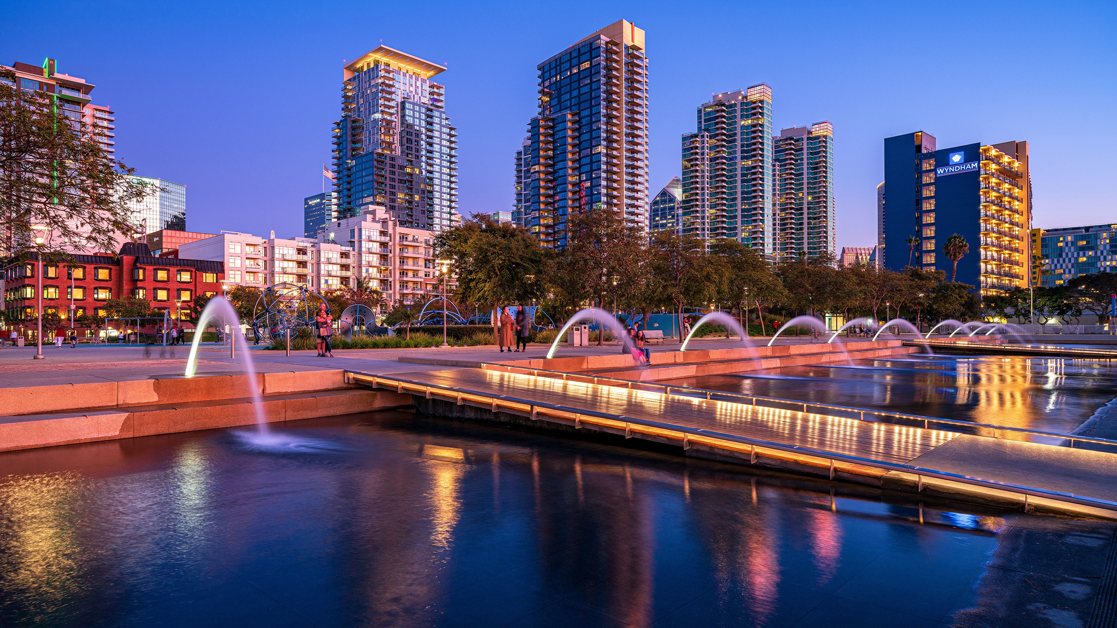 Fountains in San Diego at Dusk HD Wallpaper