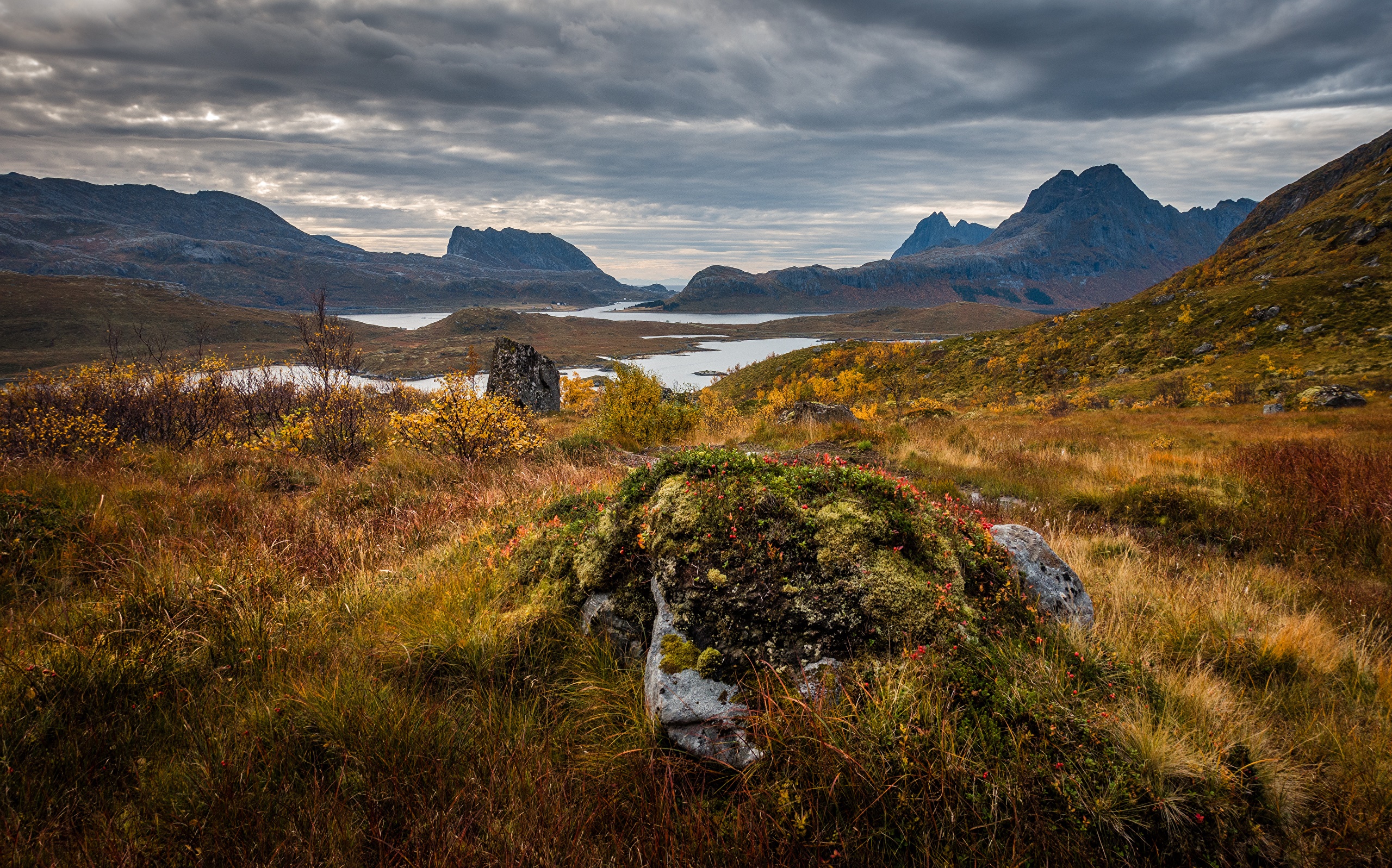 Autumn landscape with mountains and lakes in Torsfjorden, Norway HD Wallpaper
