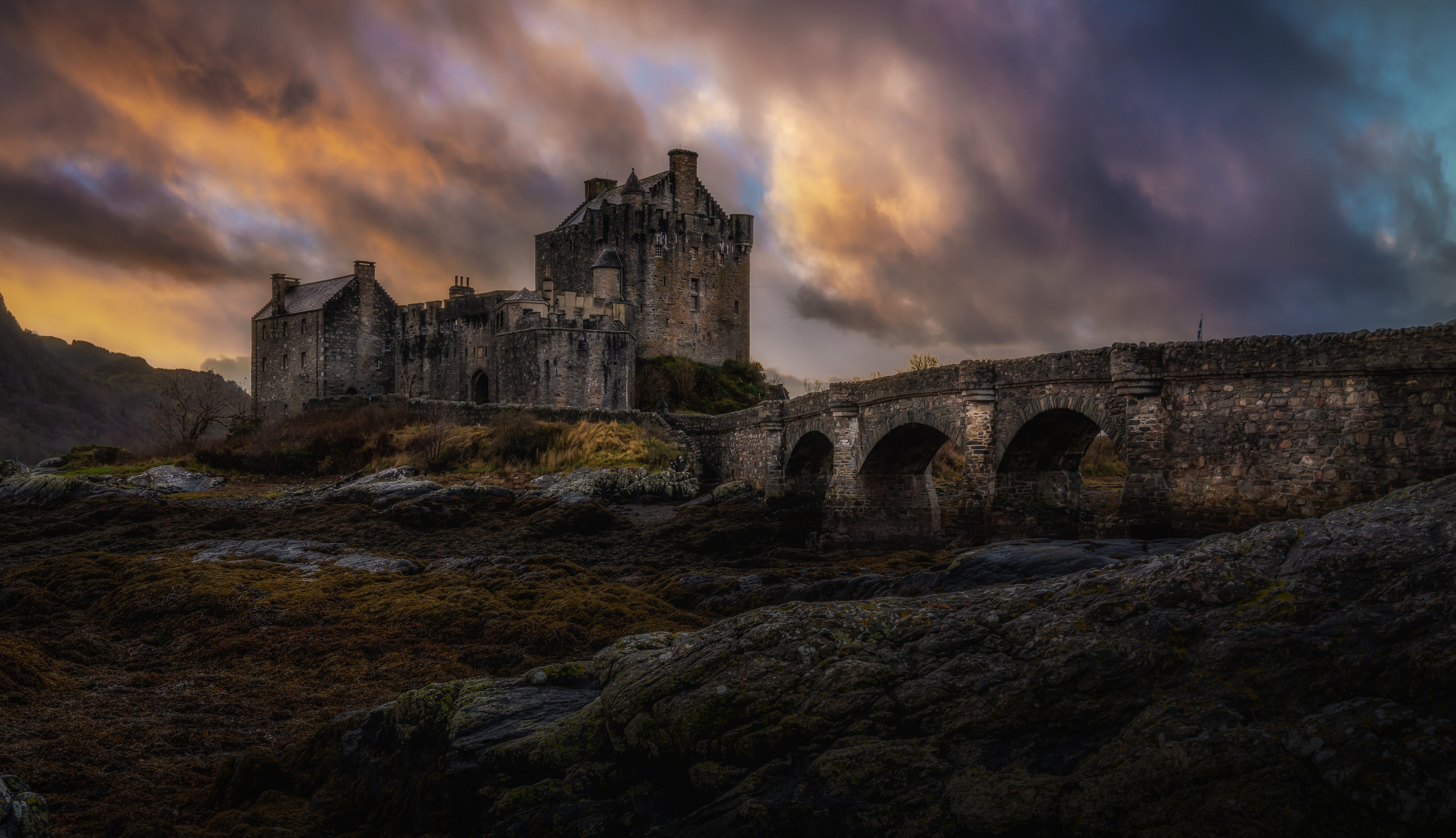 Eilean Donan Castle and Bridge, Scotland HD Wallpaper
